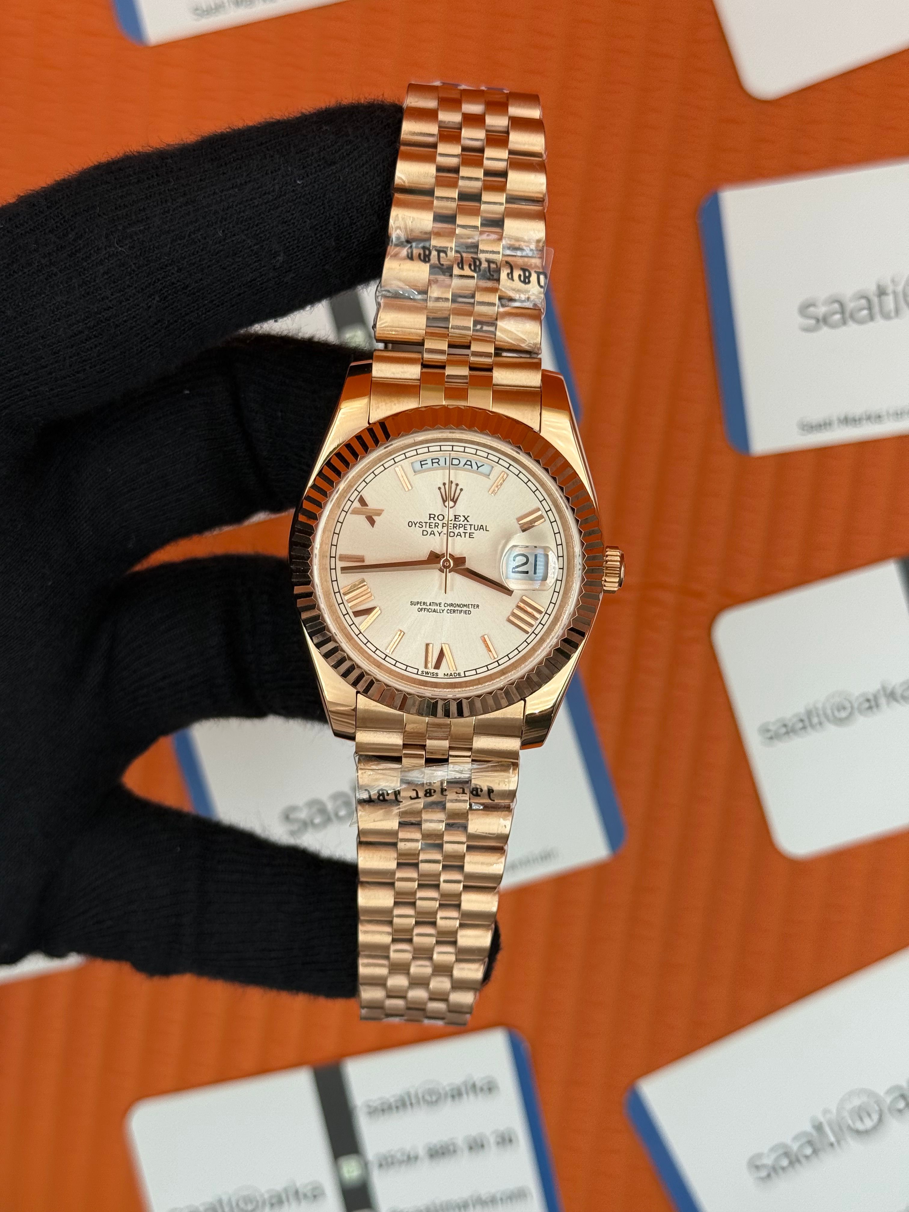 ROLEX Day Date roma rakamlı rose kadran rose kasa-kordon jubilee