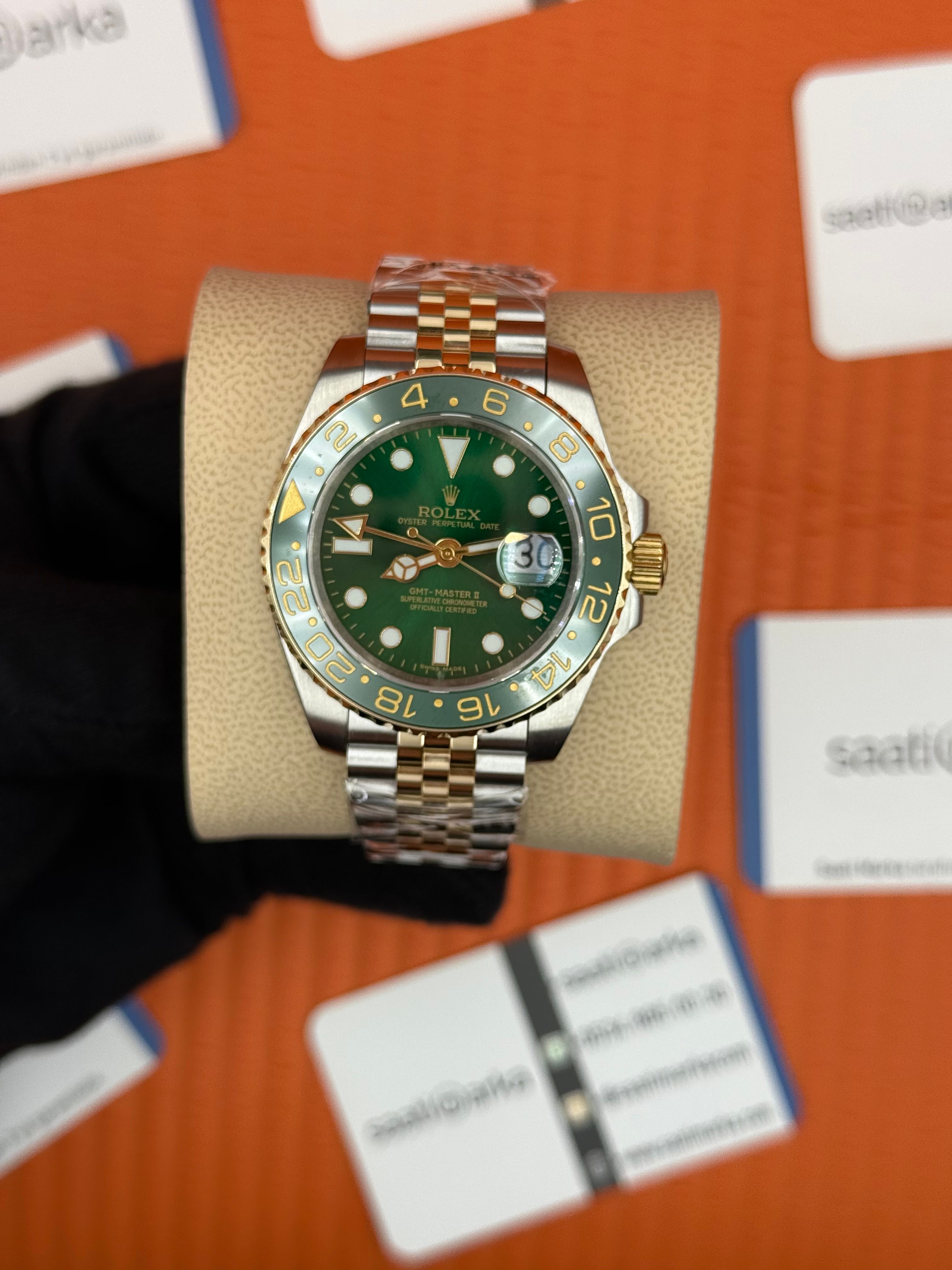 ROLEX Gmt Master green dial jubilee gold silver kordon 40mm 
