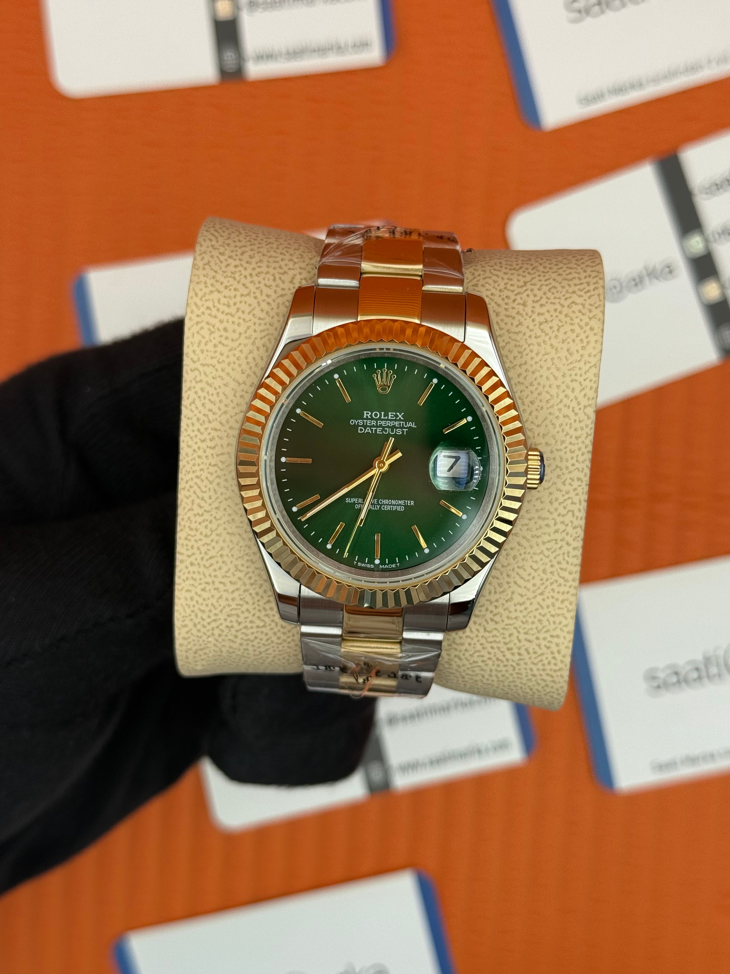 ROLEX Datejust green dial gold-silver oyster kordon