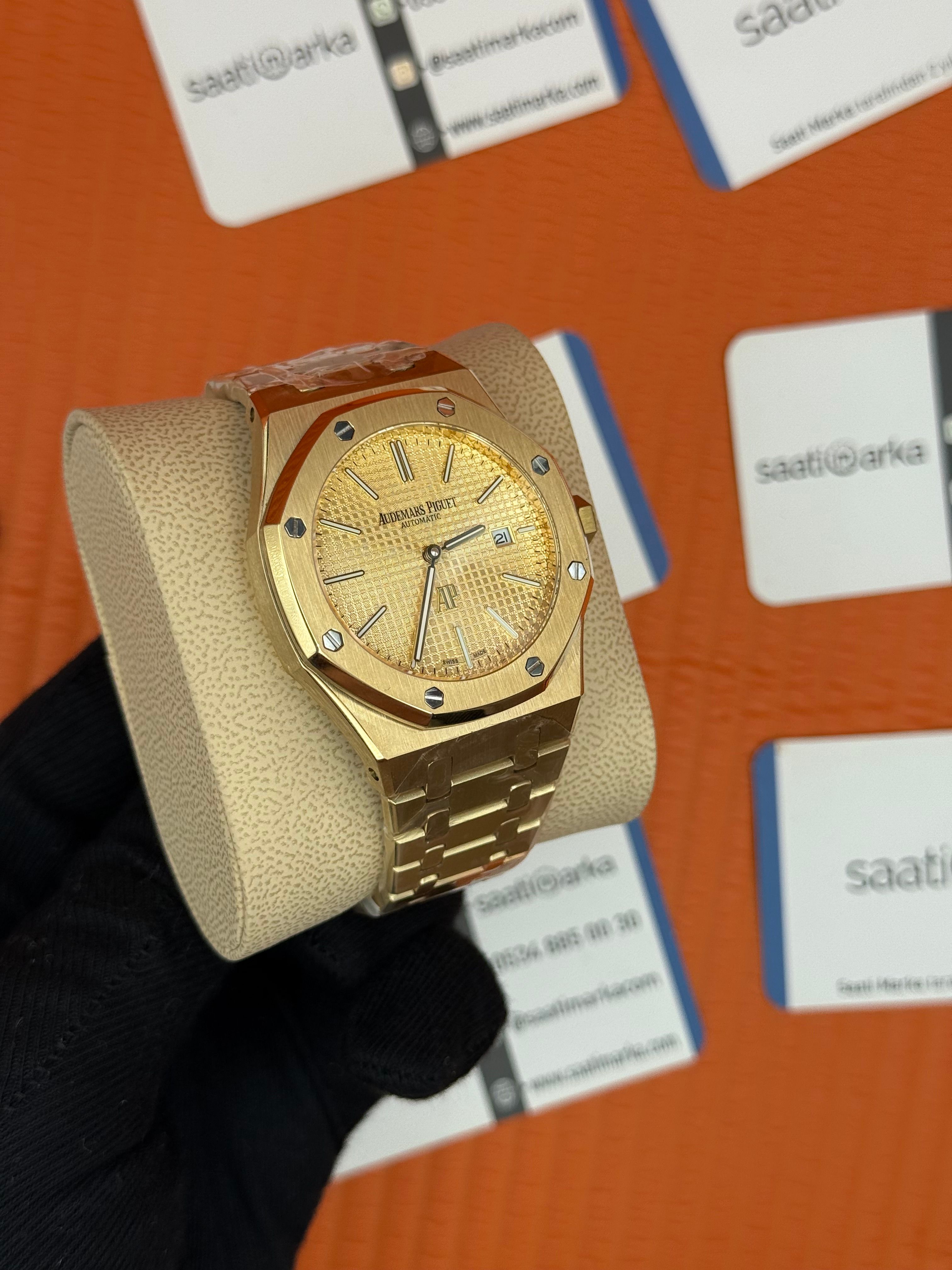 AUDEMARS PİGUET GOLD KADRAN GOLD KASA KORDON AUTOMATİK MEKANİZMA 