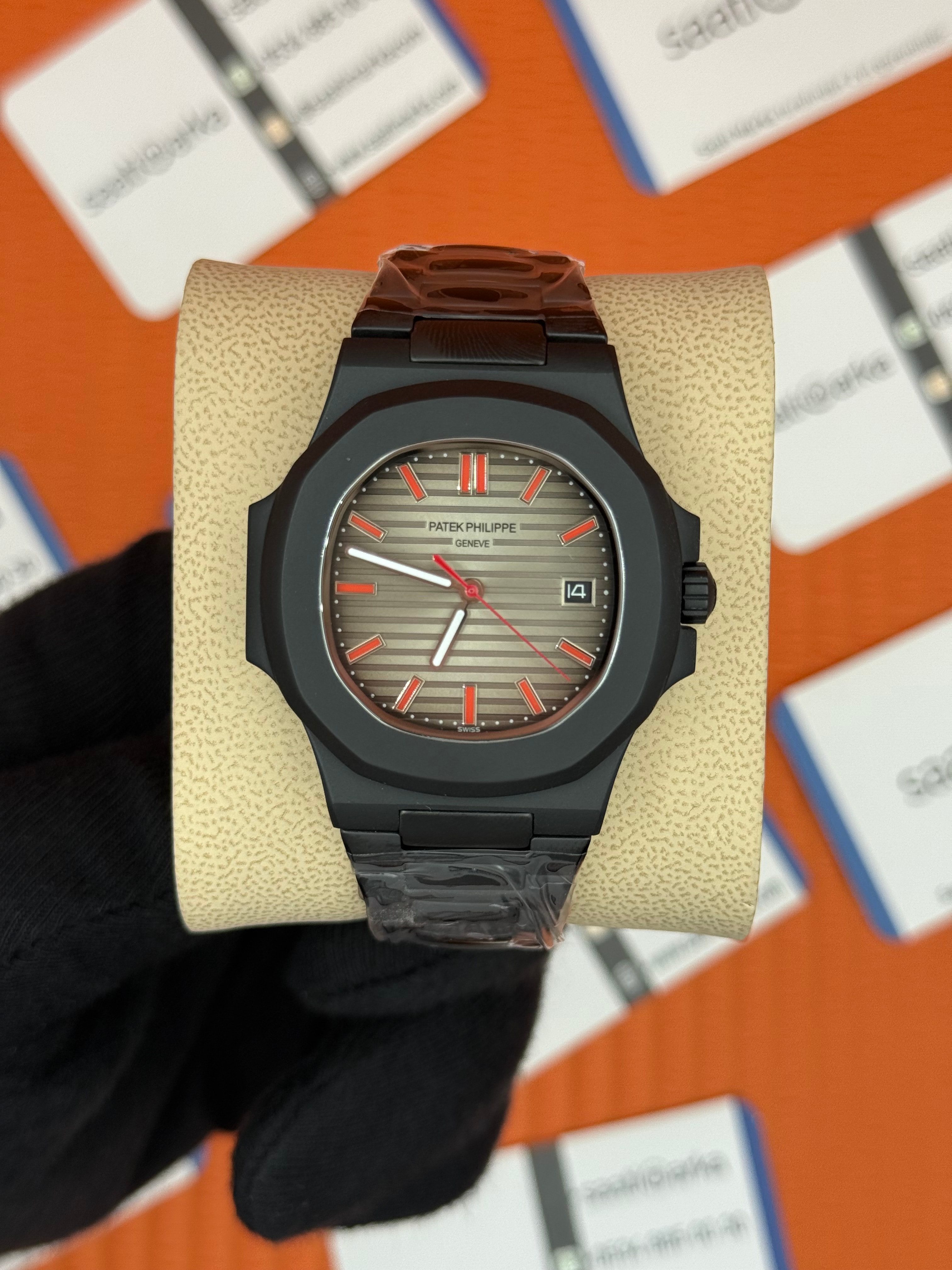 PATEK NAUTİLUS GRİ KADRAN SİYAH KASA- KORDON