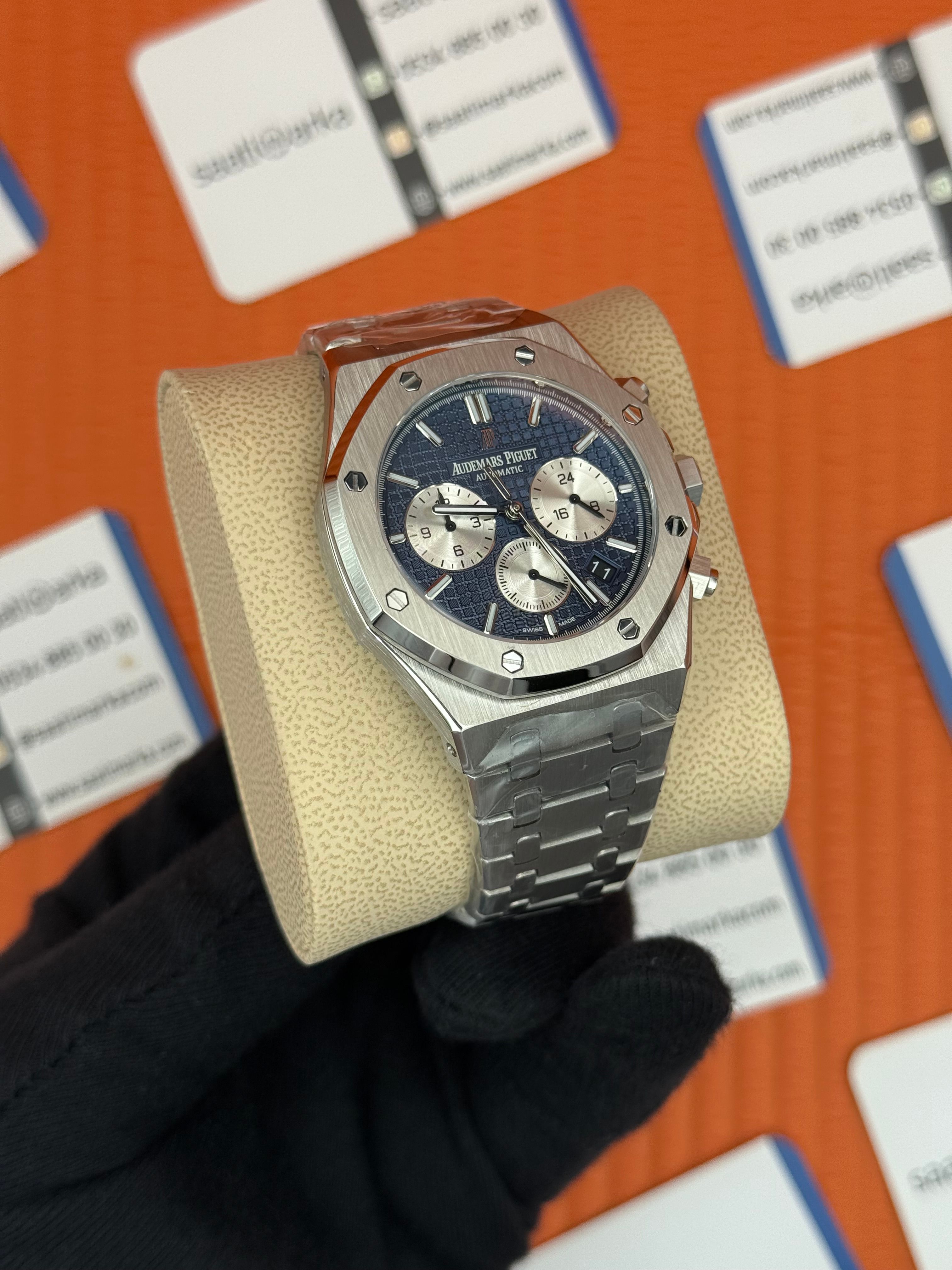 AUDEMARS PİGUET ROYAL OAK CHRONOGRAPH LACİVERT BEYAZ KADRAN SİLVER KASA KORDON