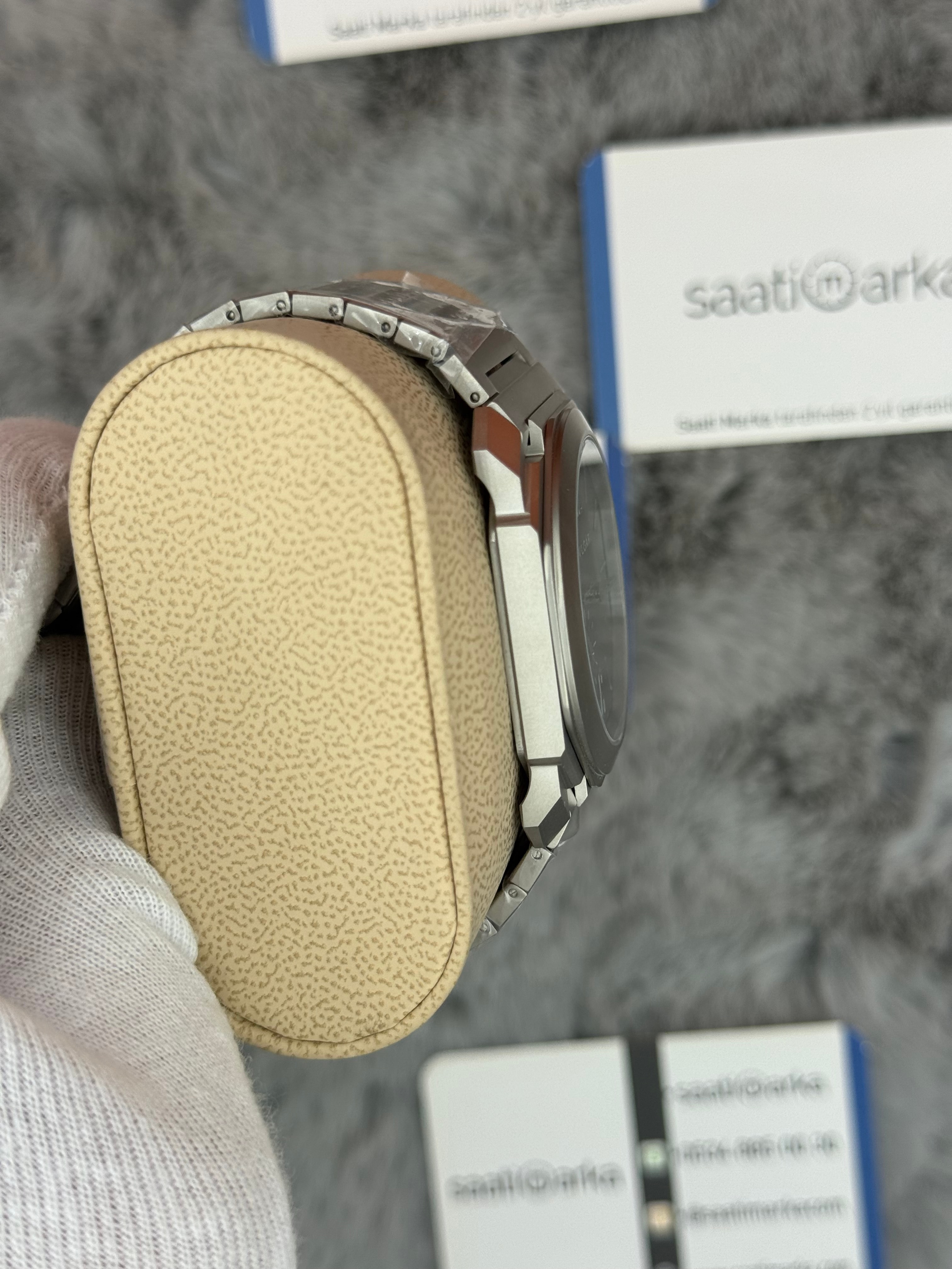 BVLGARİ octo 40mm su yeşili kadran silver kasa kordon erkek kol saati