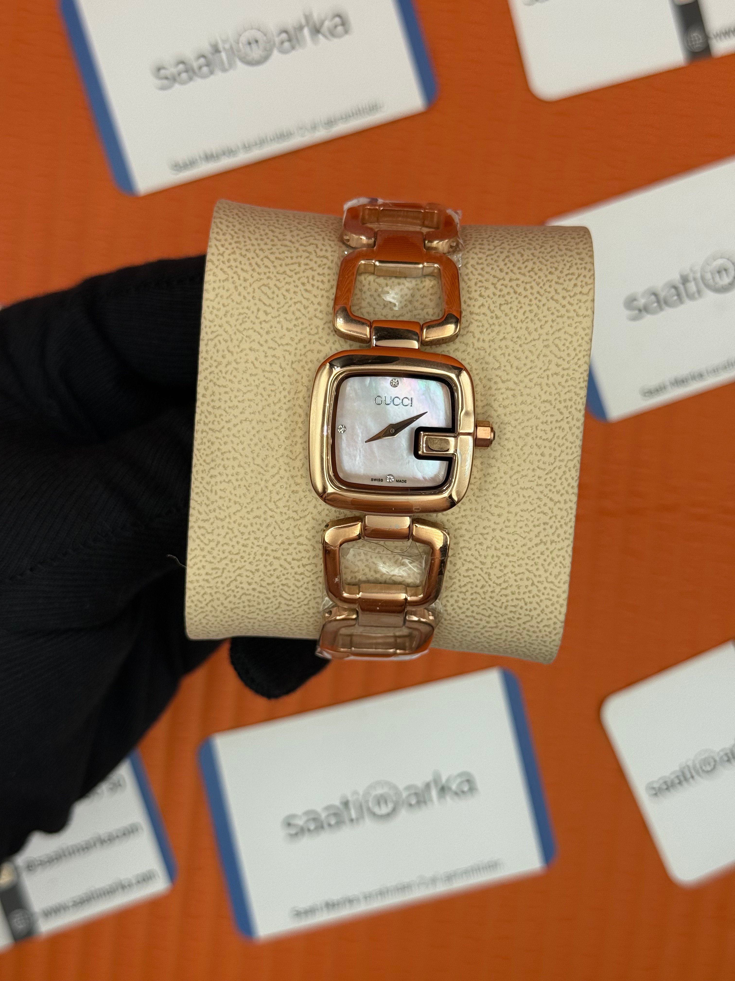 GUCCI YA125513 sedefli kadran rose kasa kordon kadın kol saati