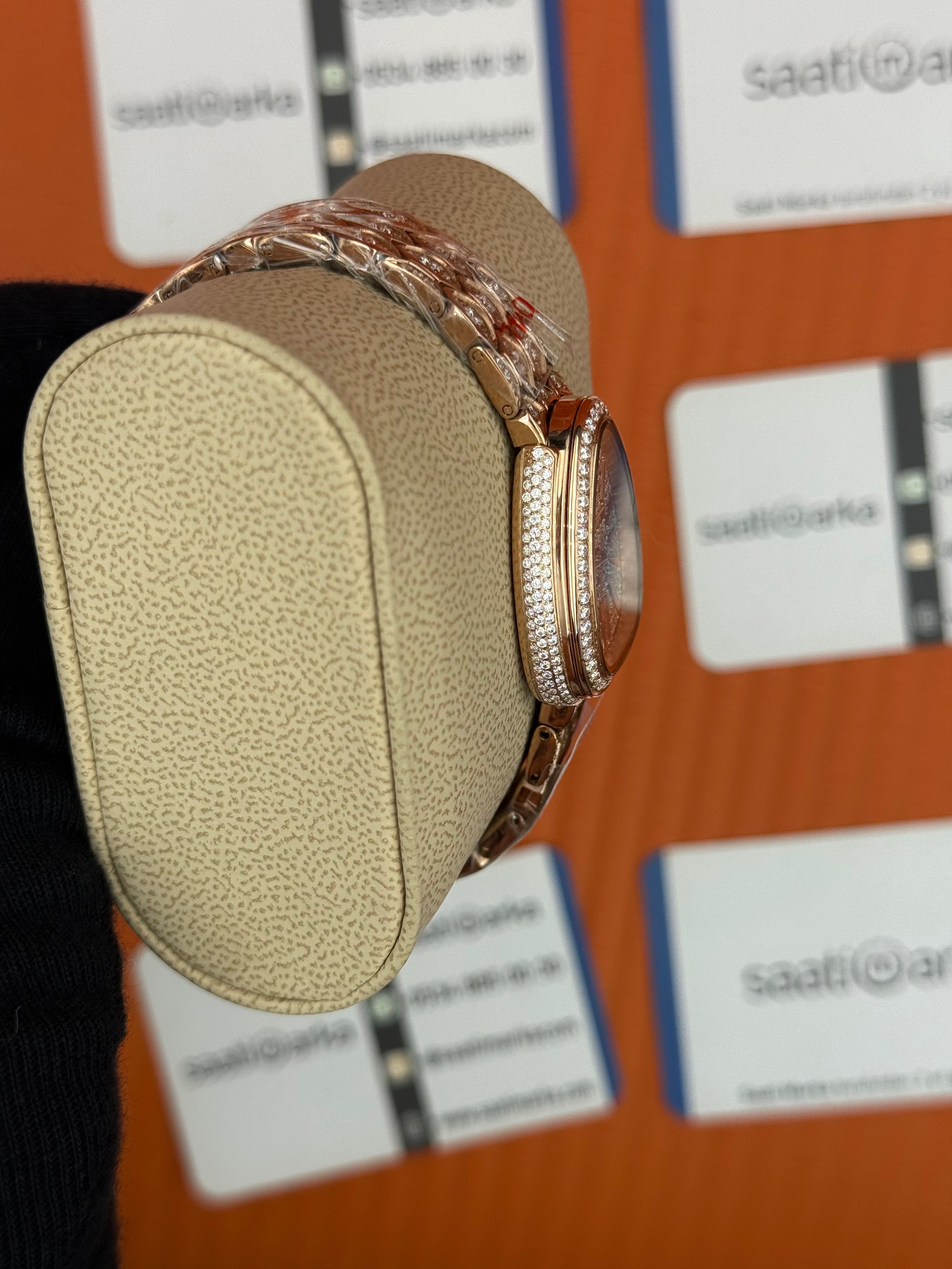 BVLGARİ serpenti seduttori full diamond rose kasa kordon kadın kol saati