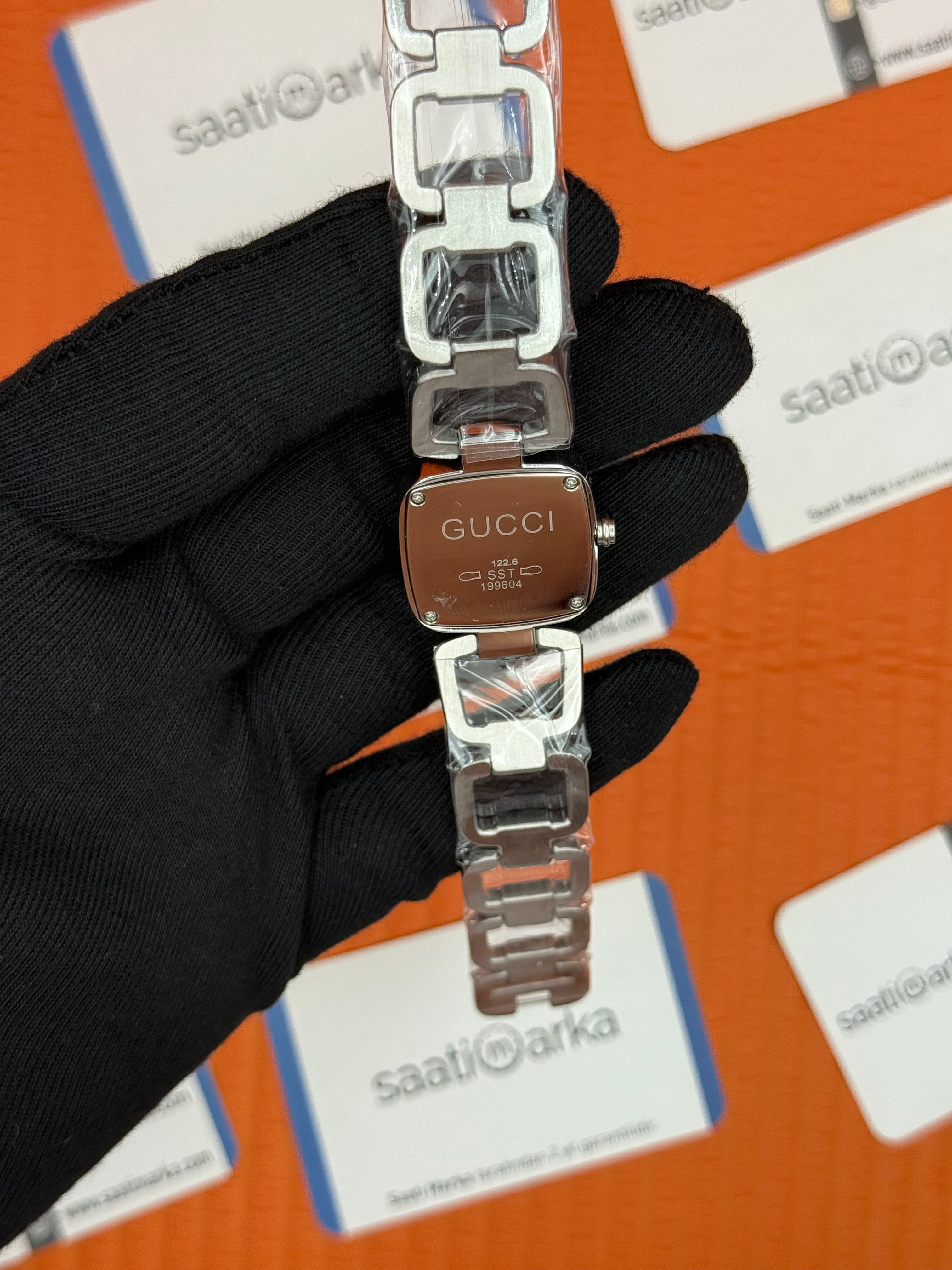 GUCCI YA125406 antrasit kadran silver kasa kordon kadın kol saati