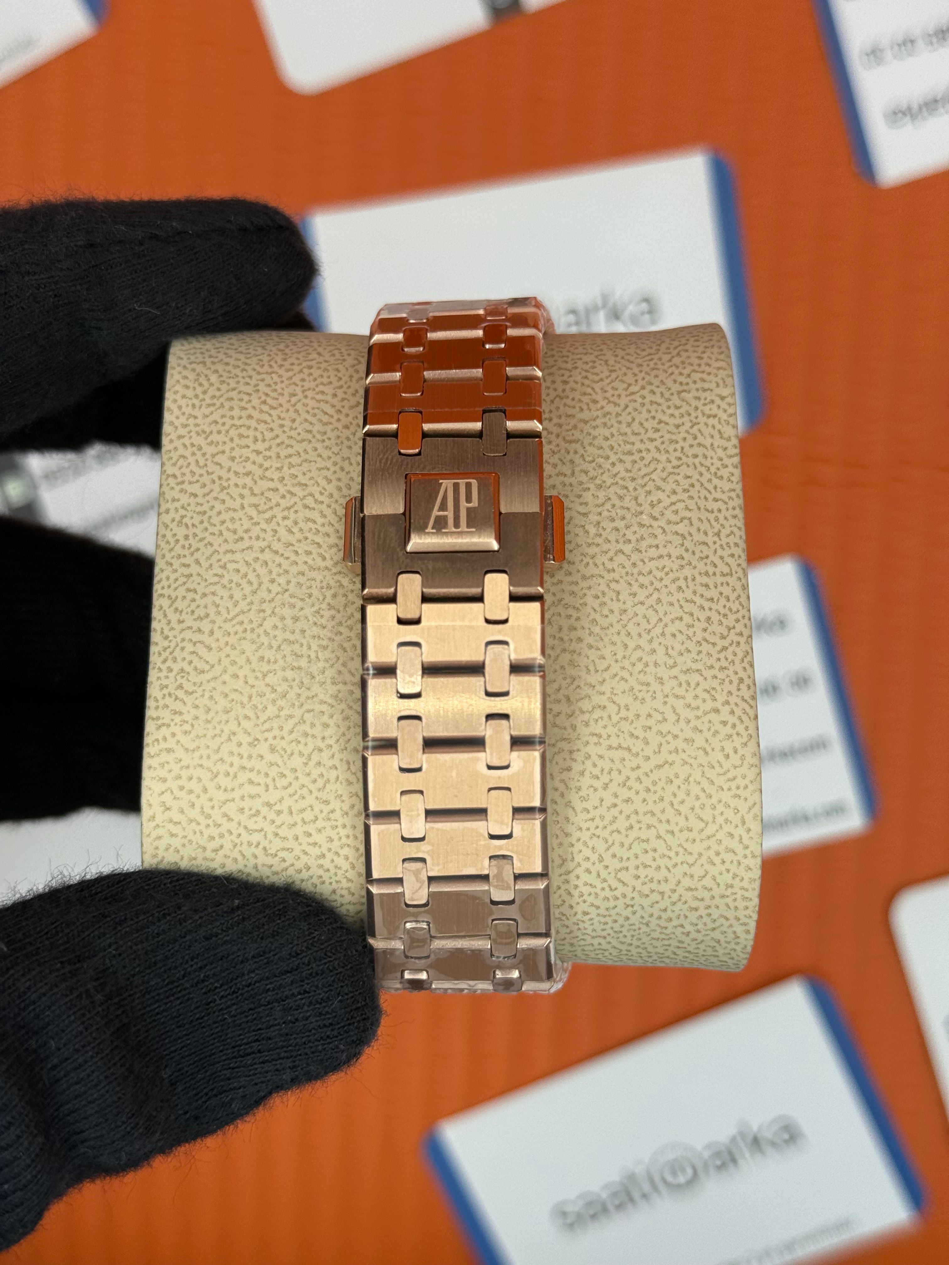 AUDEMARS PİGUET ROYAL OAK MAVİ KADRAN ROSE KASA KORDON OTOMATİK MEKANİZMA 