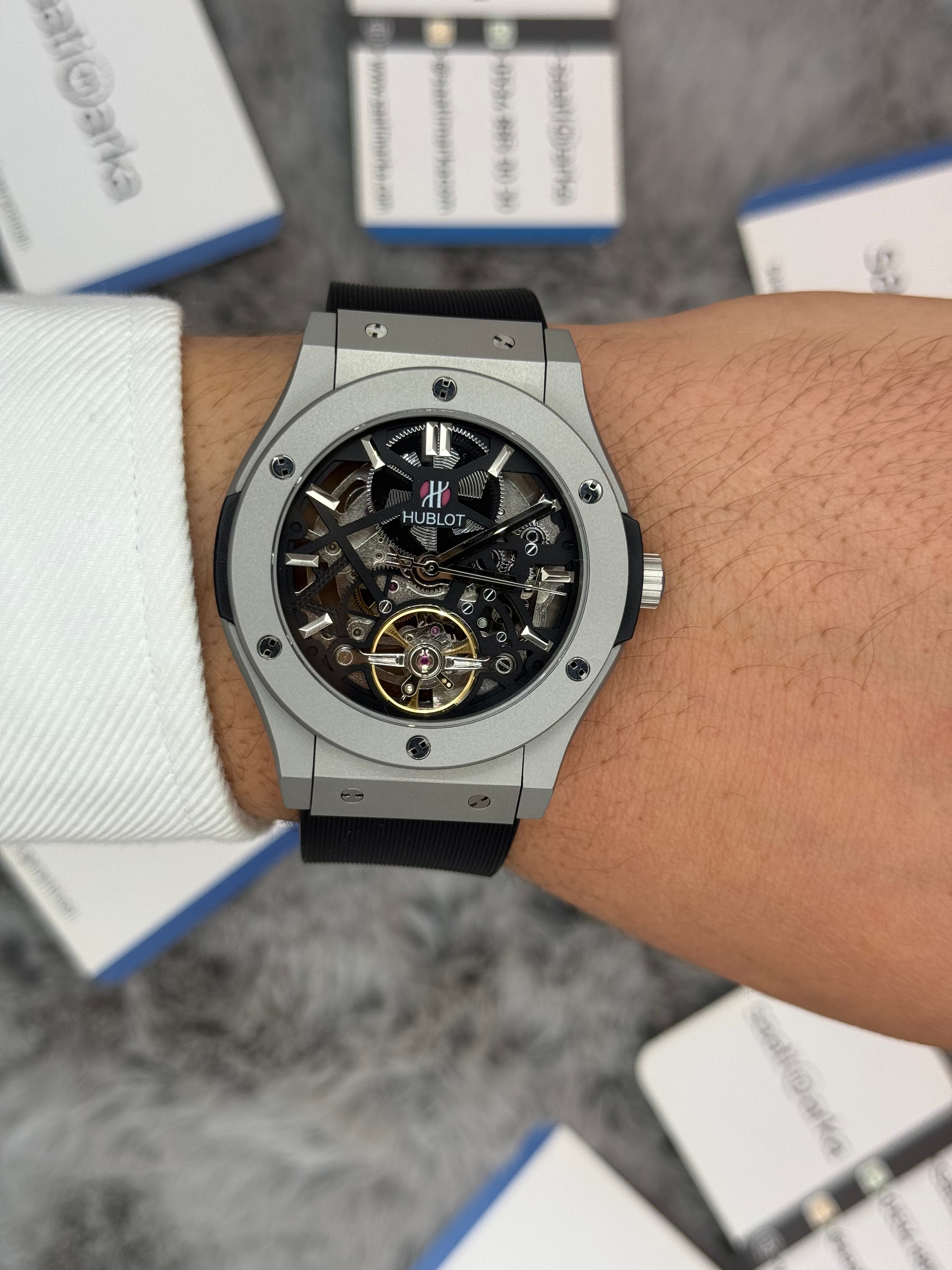 HUBLOT big bang tourbillon 41mm silver kasa siyah kauçuk kordon erkek kol saati