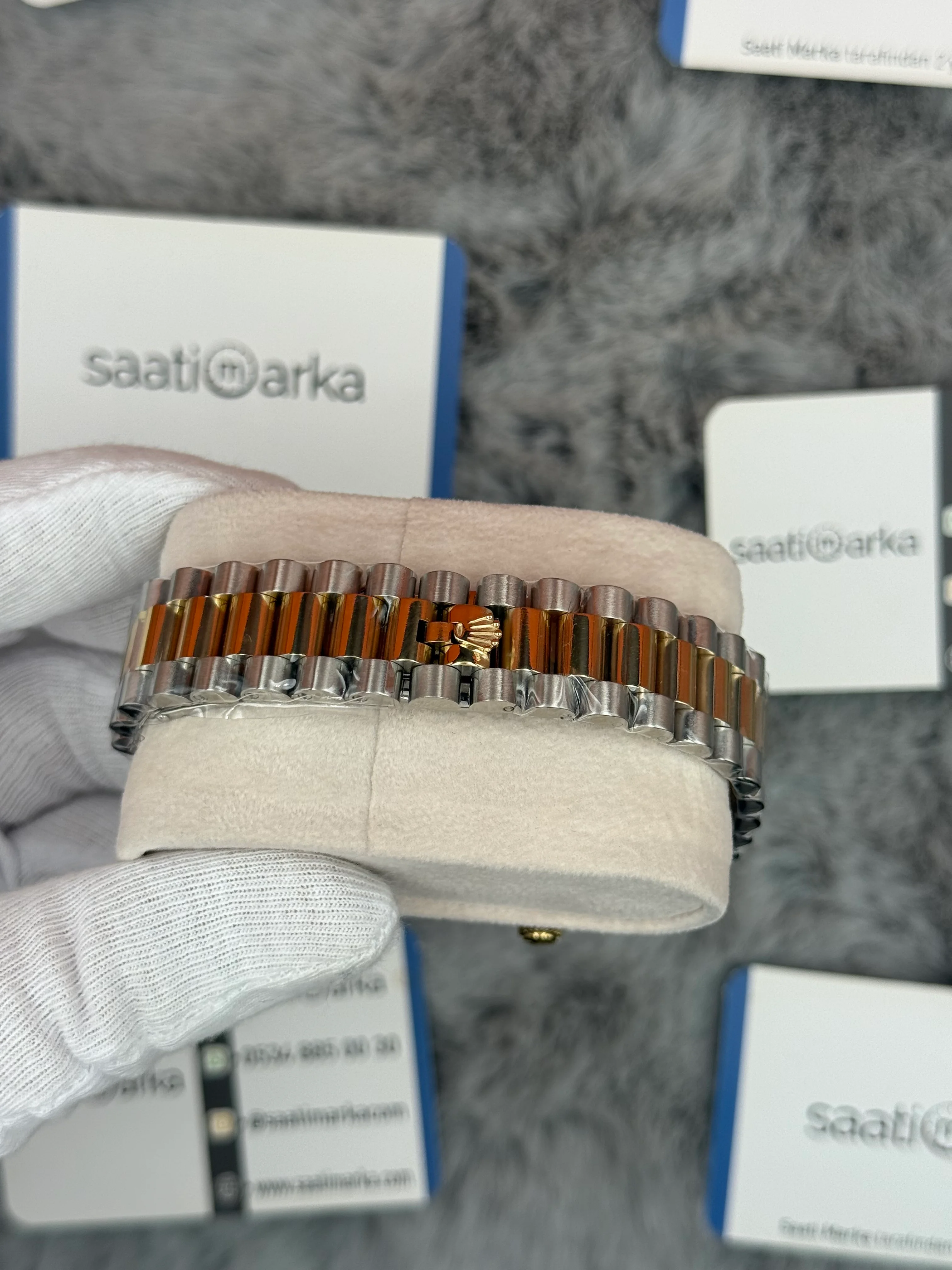 ROLEX DAY-DATE 36MM TOZ PEMBE KADRAN TAŞLI BEZEL GOLD SİLVER KASA