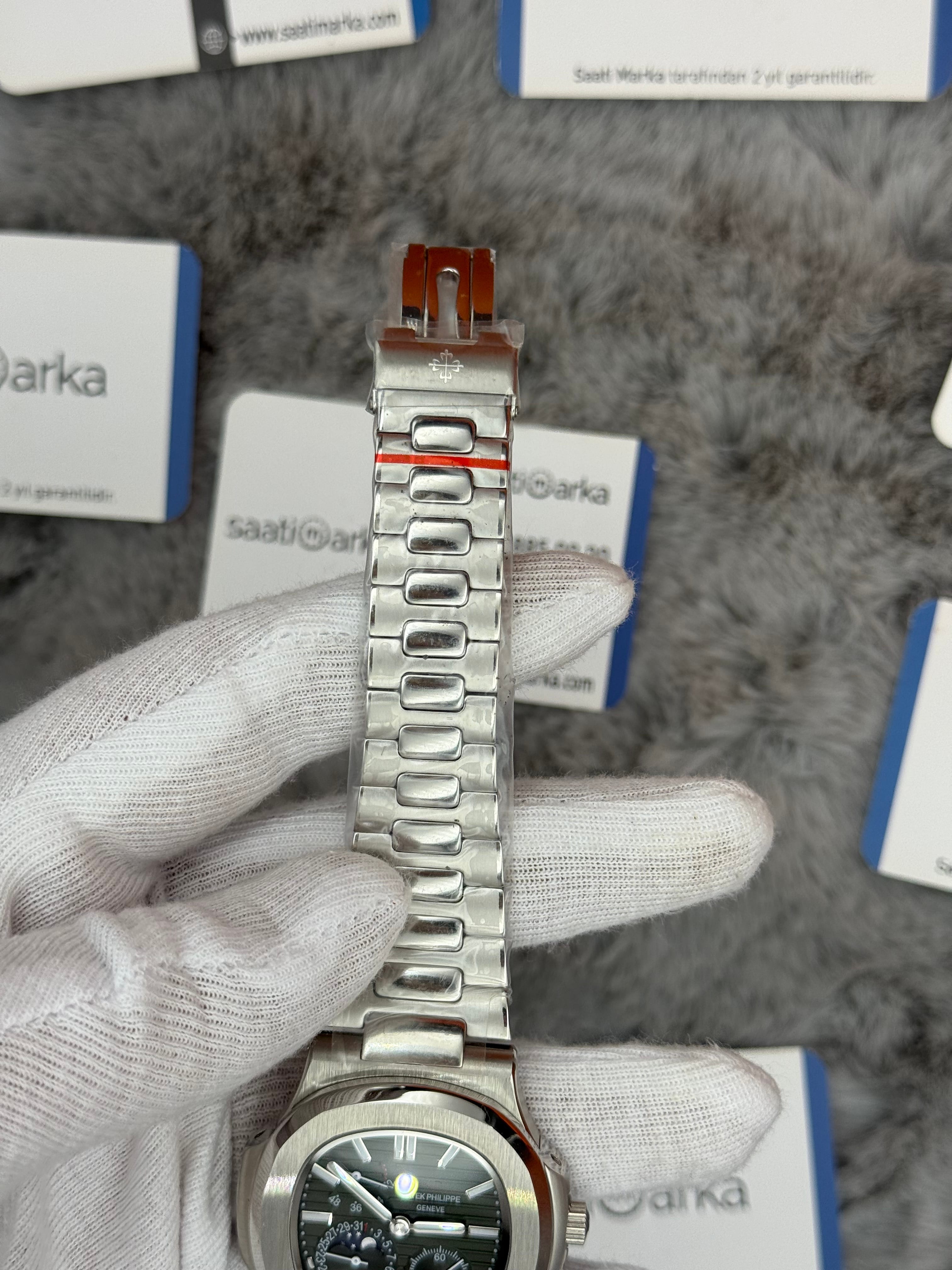 PATEK PHİLİPPE nautilus moontphase 5712 yeşil kadran silver kasa kordon 40mm erkek kol saati