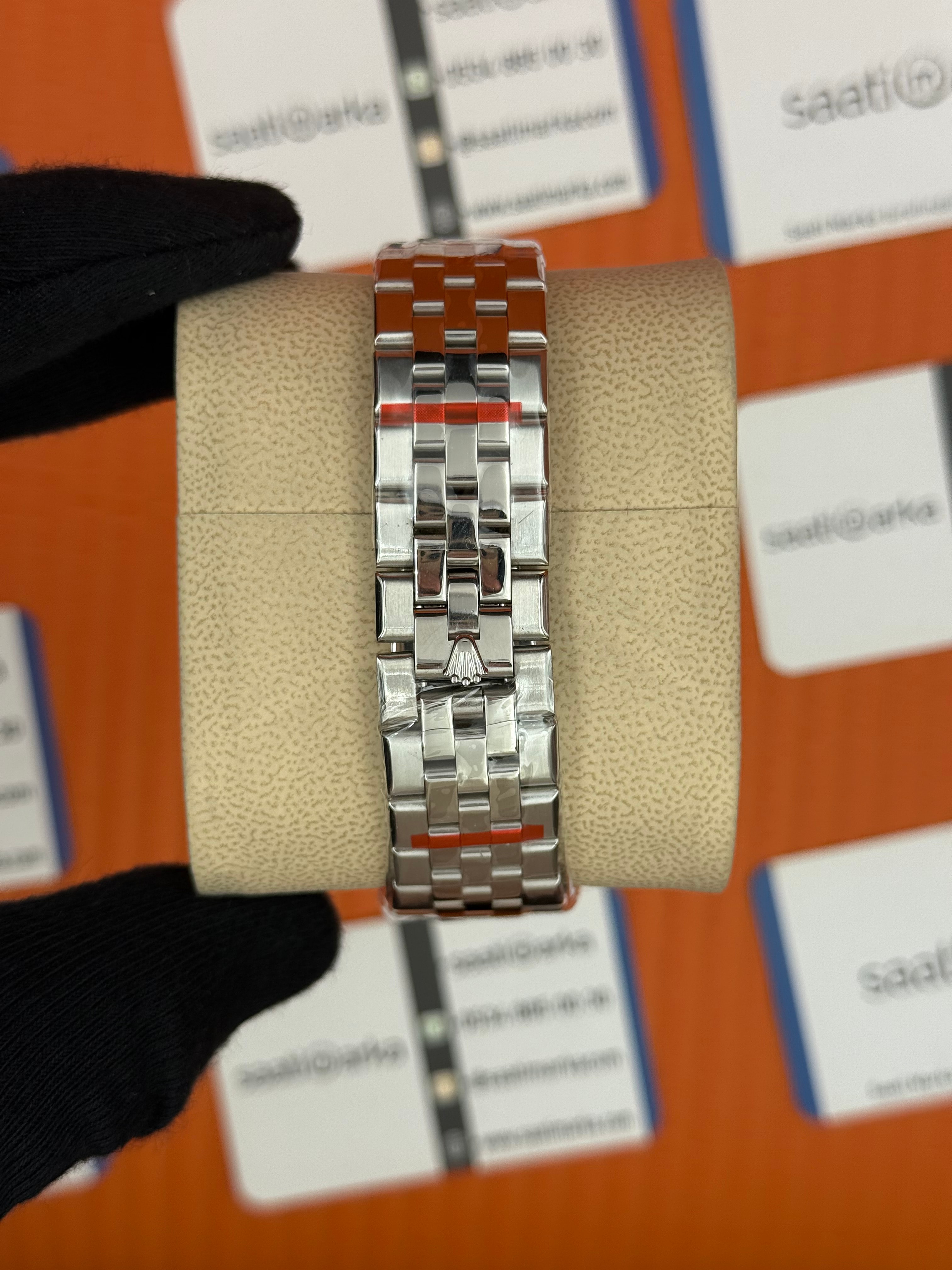 ROLEX land dweller 40mm beyaz kadran silver kasa kordon oystersteel erkek kol saati