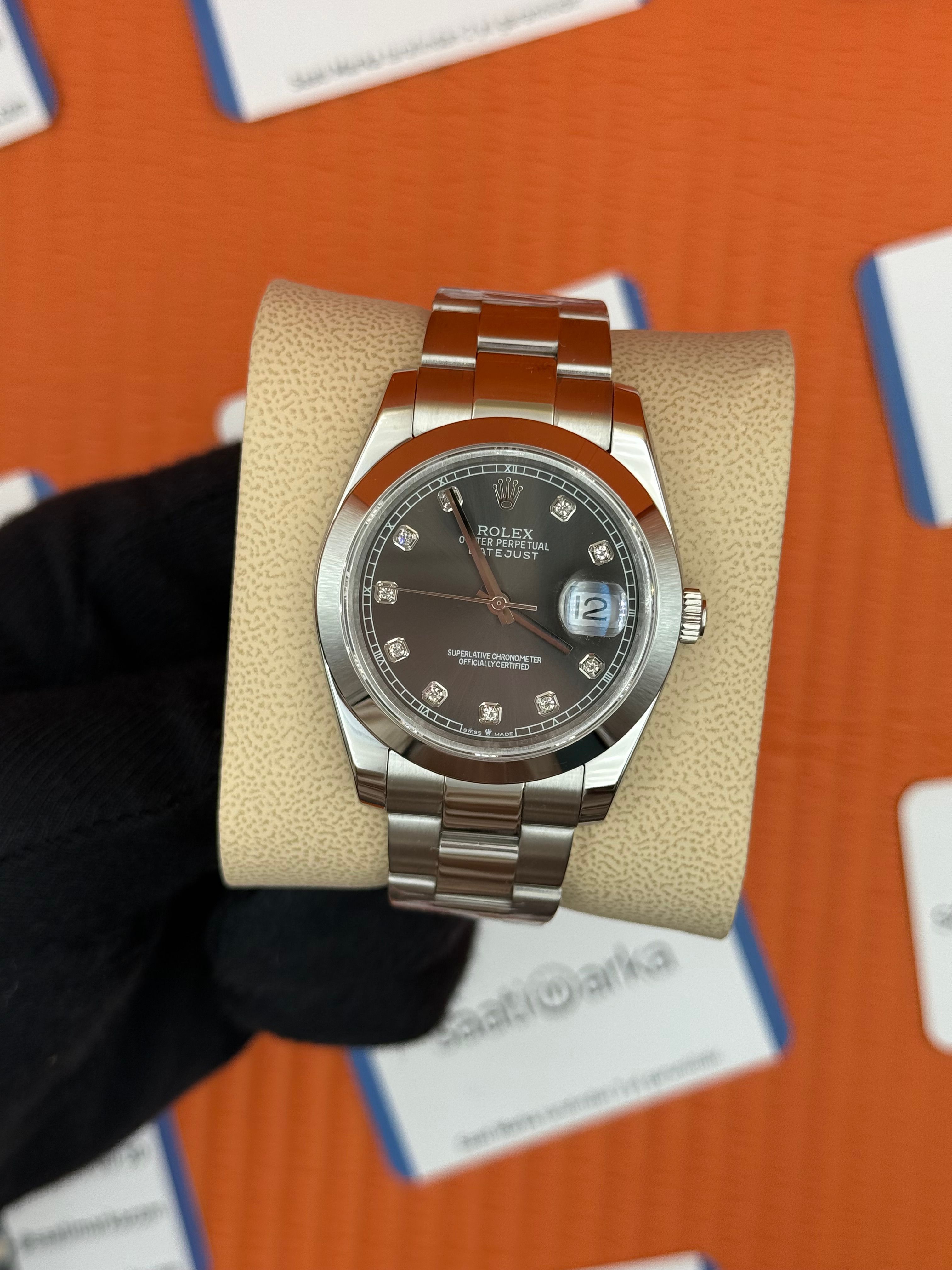ROLEX Datejust baget taşlı grey dial silver oyster kordon