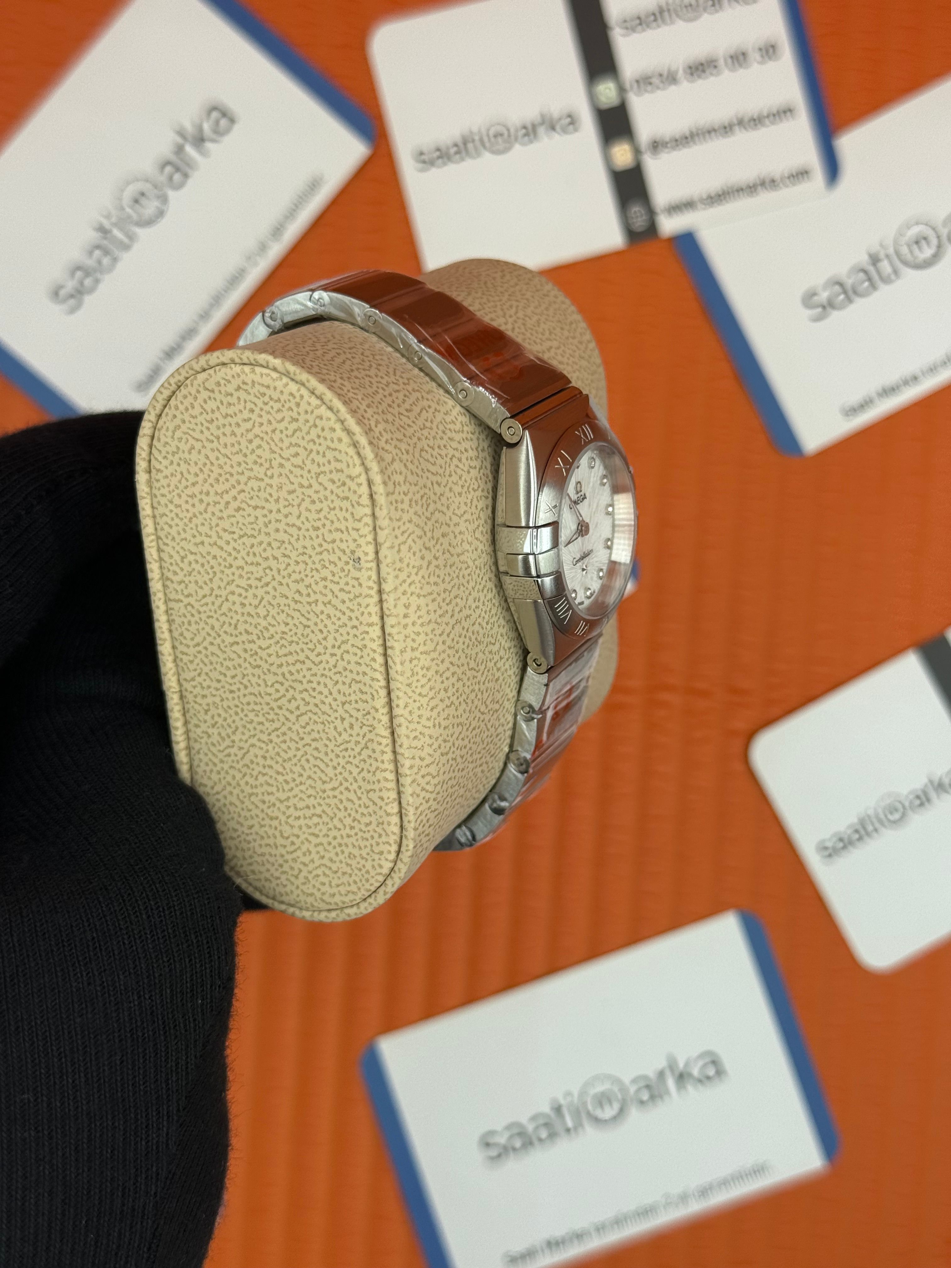 OMEGA constellation beyaz kadran silver kasa kordon kadın kol saati