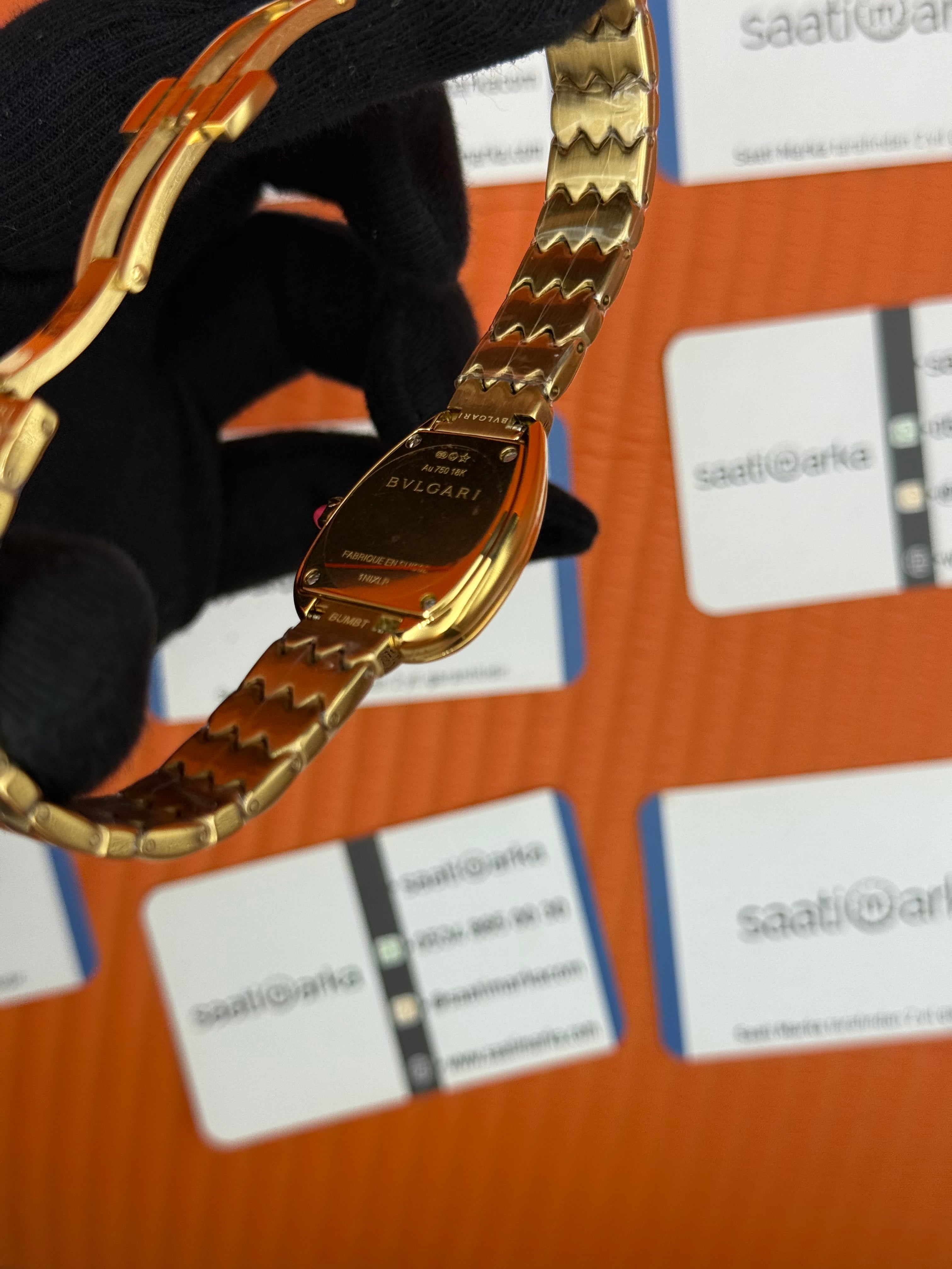 BVLGARİ serpenti seduttori beyaz kadran gold kasa kordon kadın kol saati