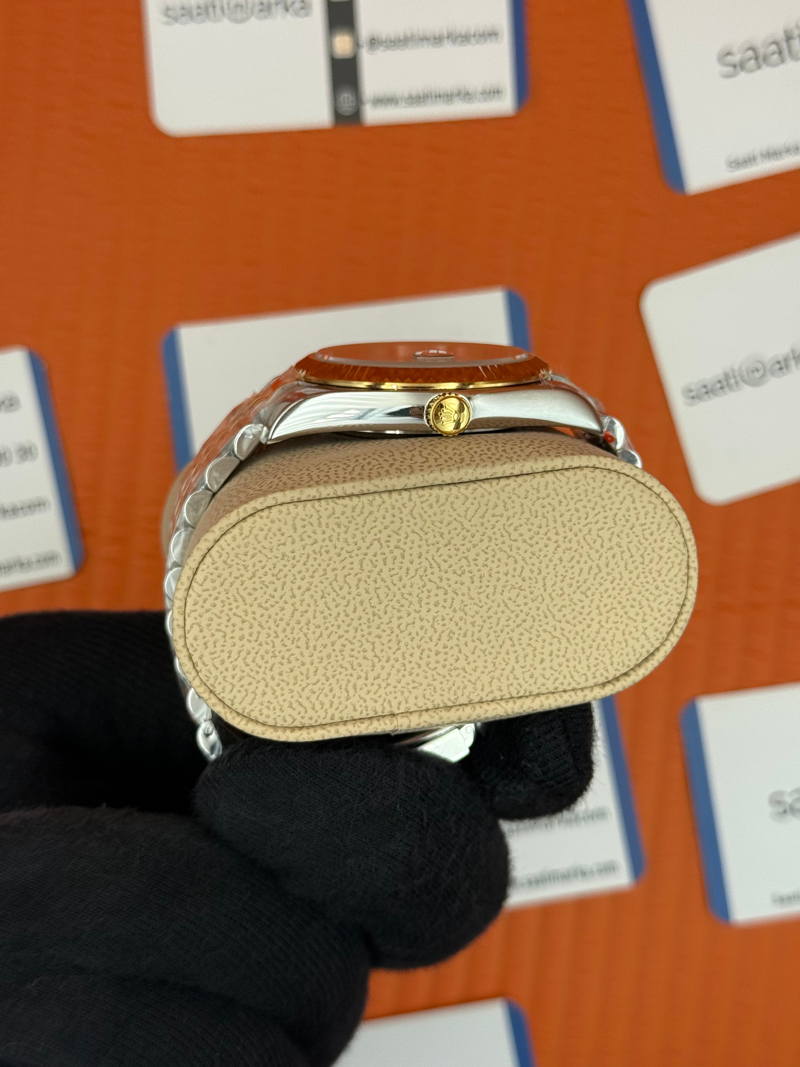 ROLEX Datejust baget taşlı blue dial gold-silver jubilee kordon