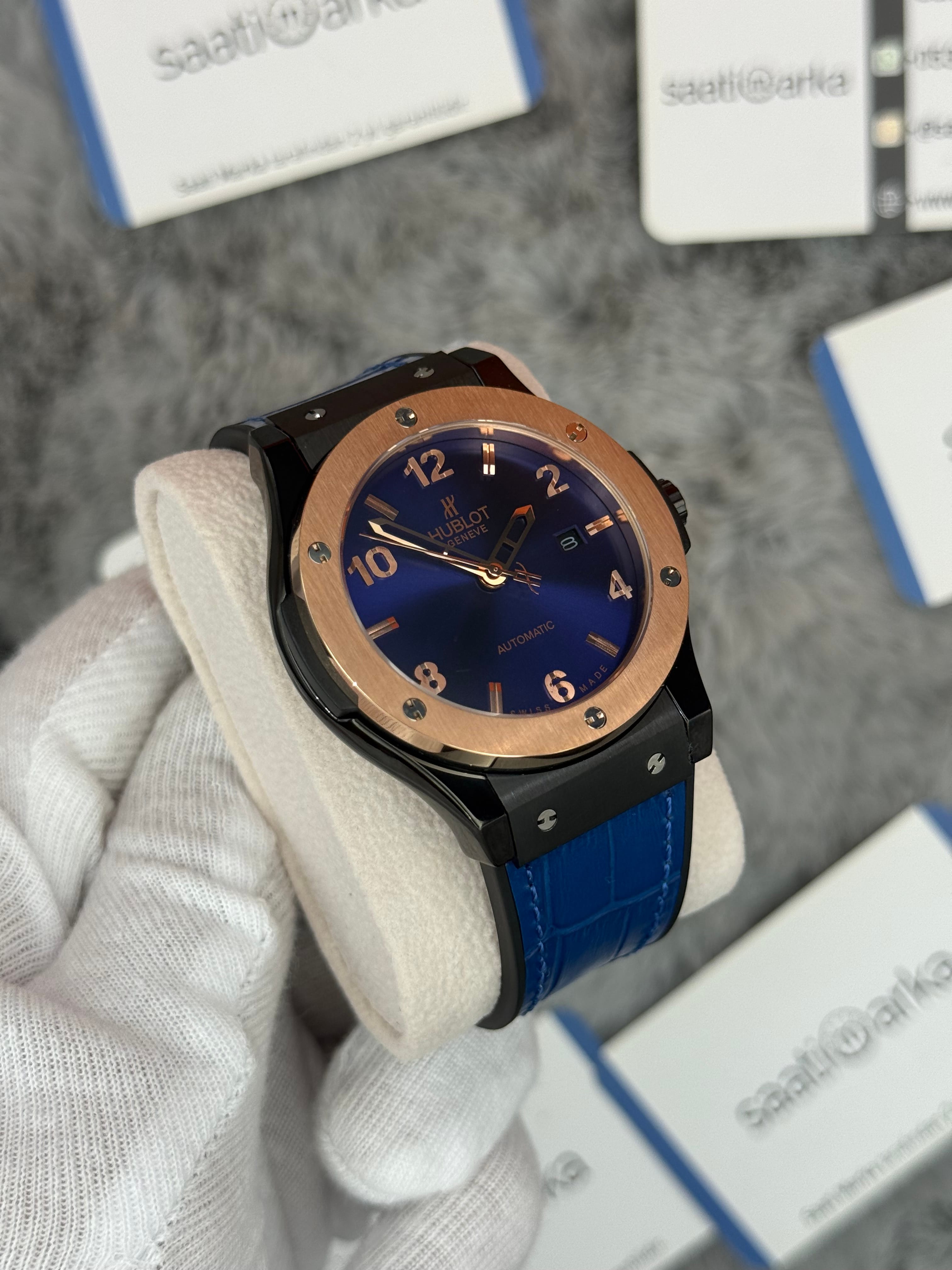 HUBLOT vendome 41mm siyah kasa lacivert kadran lacivert deri kordon erkek kol saati