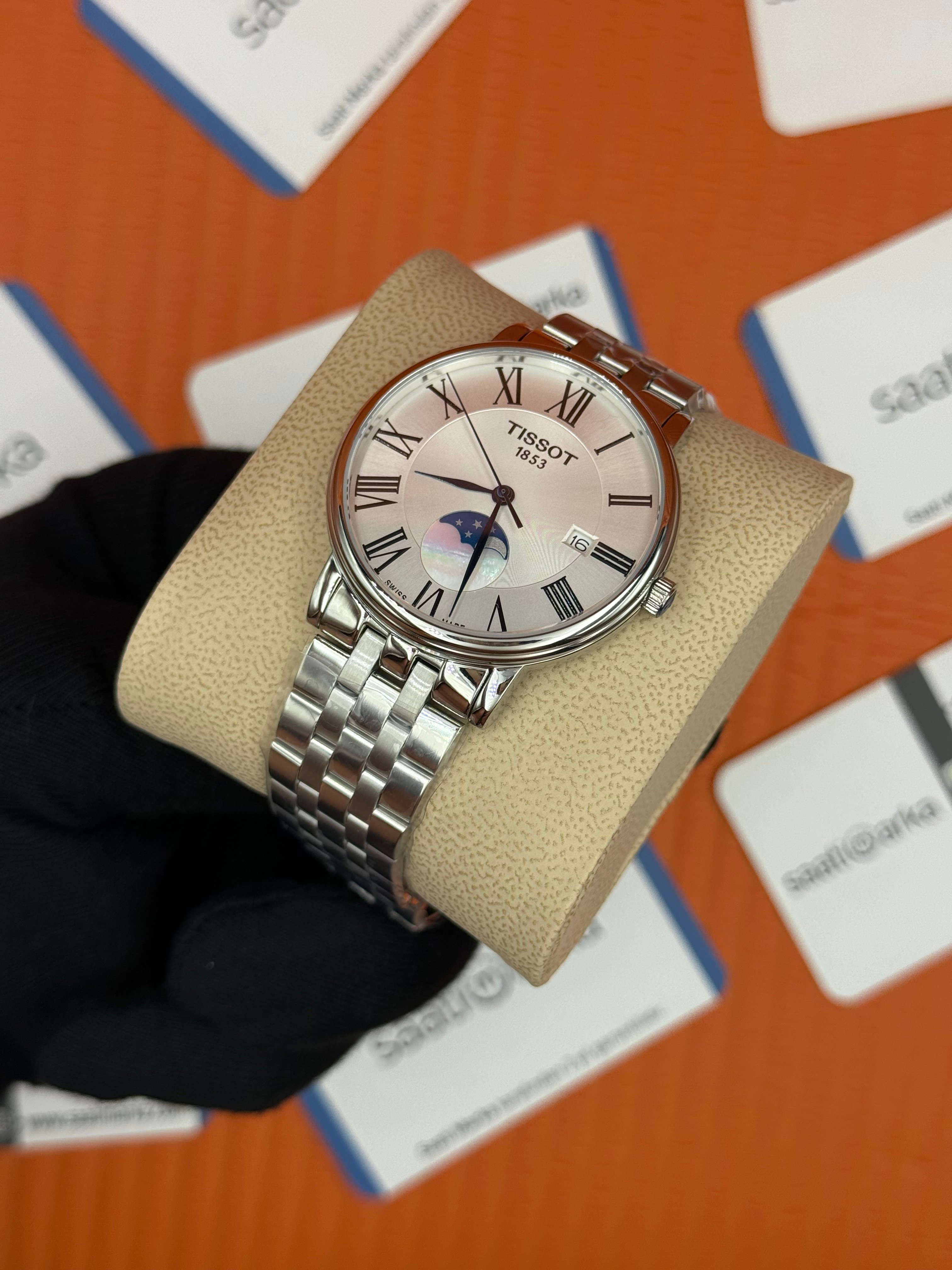 TISSOT carson premium gent moonphase beyaz kadran silver jubile kordon erkek kol saati