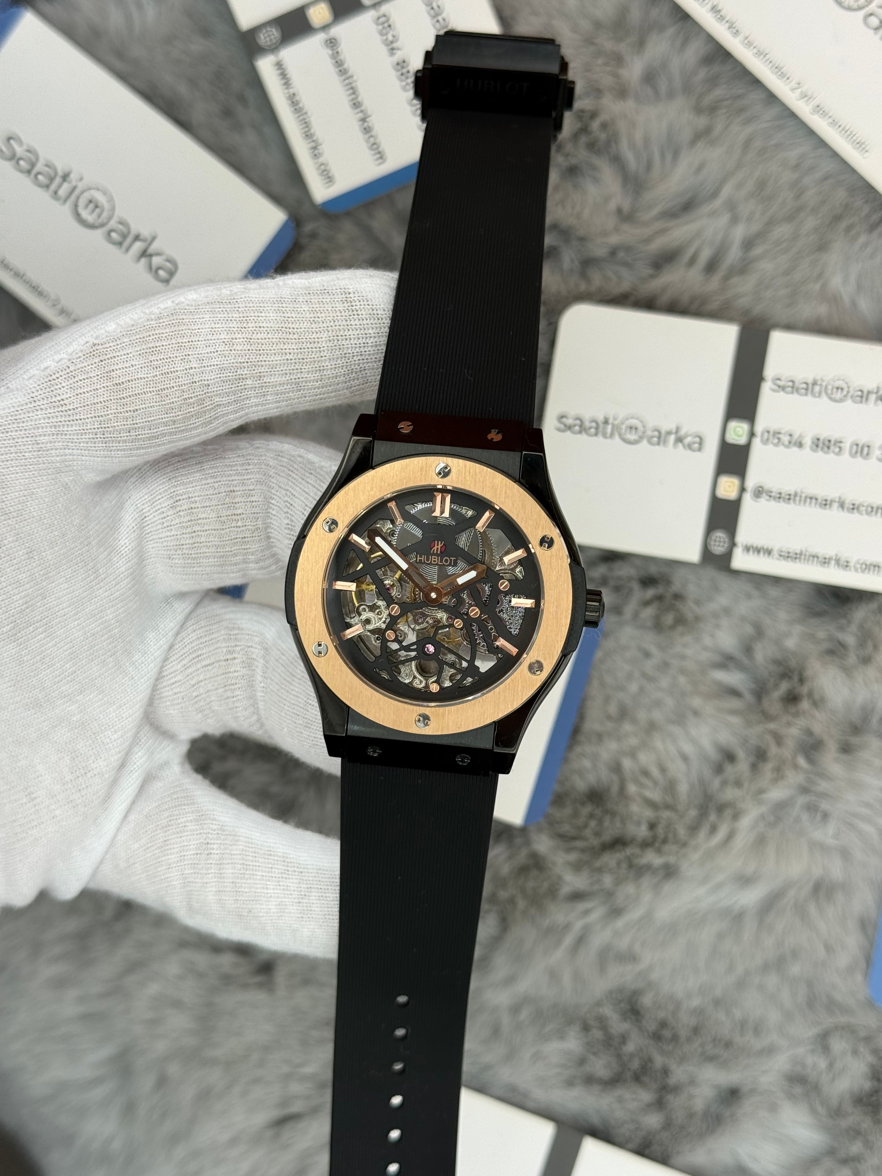 HUBLOT big bang tourbillon 41mm siyah kasa siyah kauçuk kordon erkek kol saati