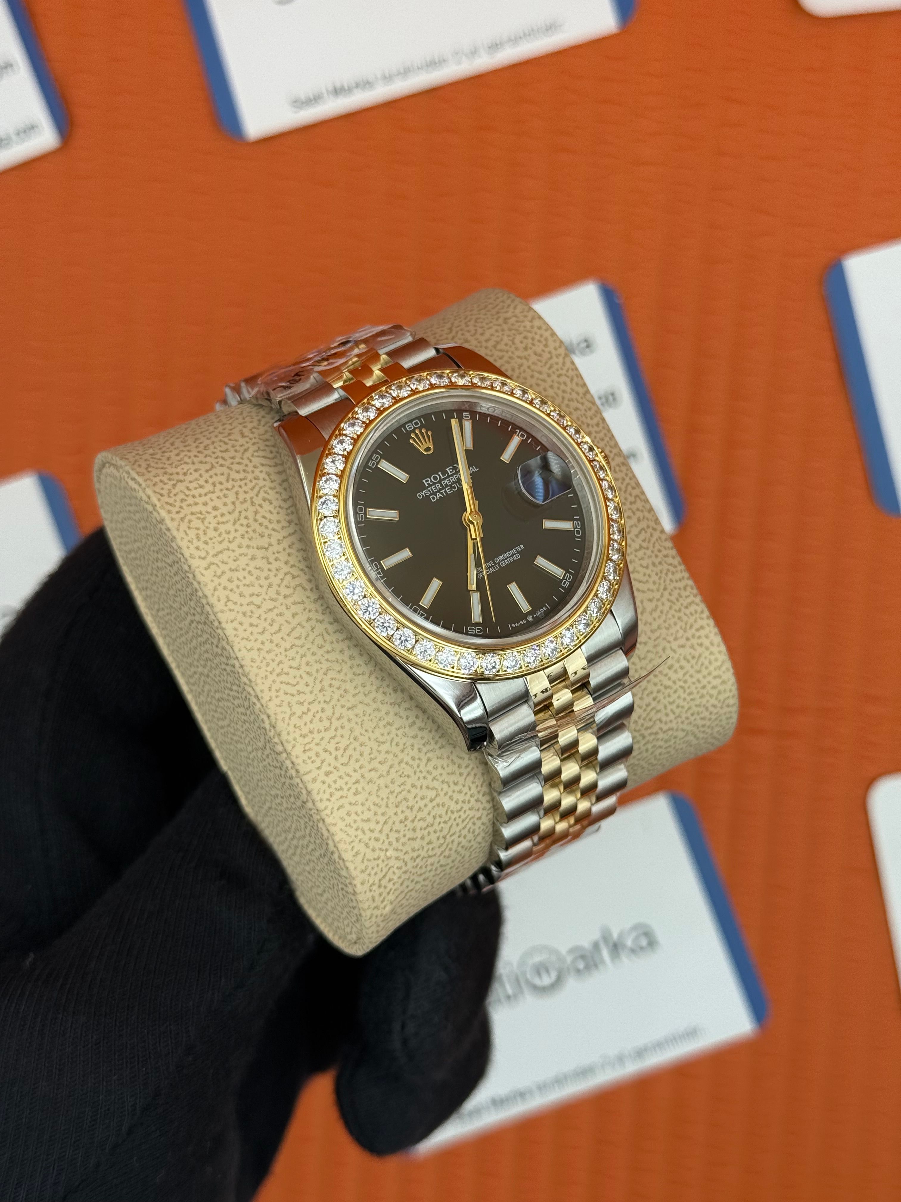 ROLEX Datejust taşlı bezel black dial gold-silver jubilee kordon