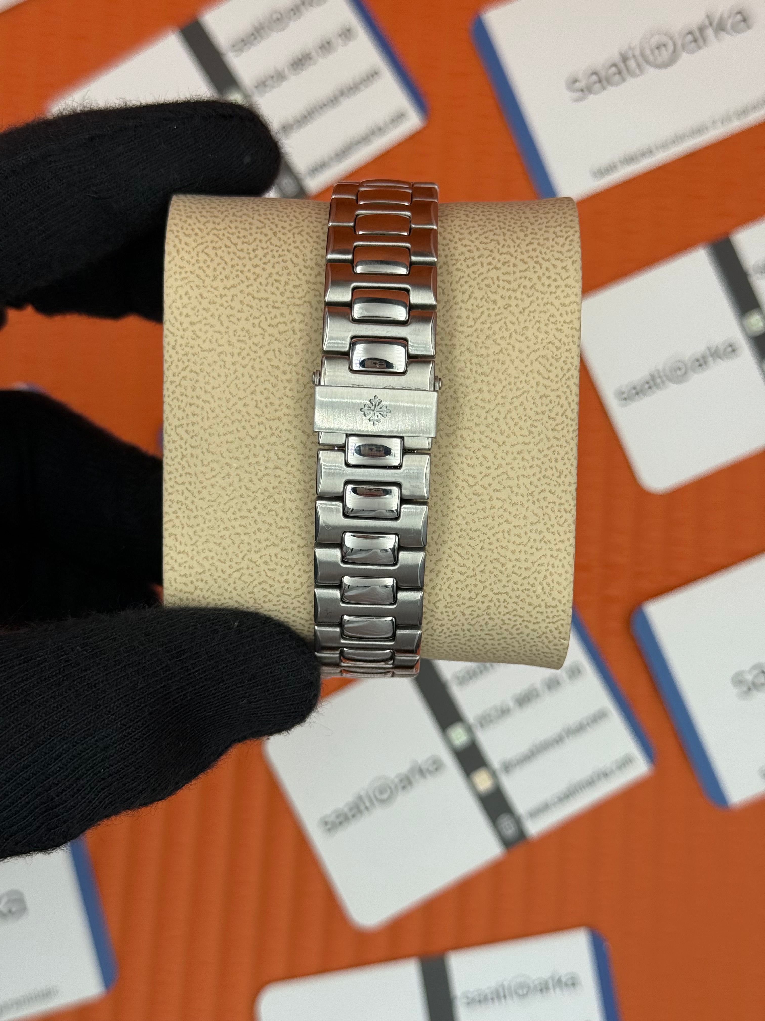 PATEK PHILIPPE NAUTİLUS LACİVERT KADRAN SİLVER KASA-KORDON