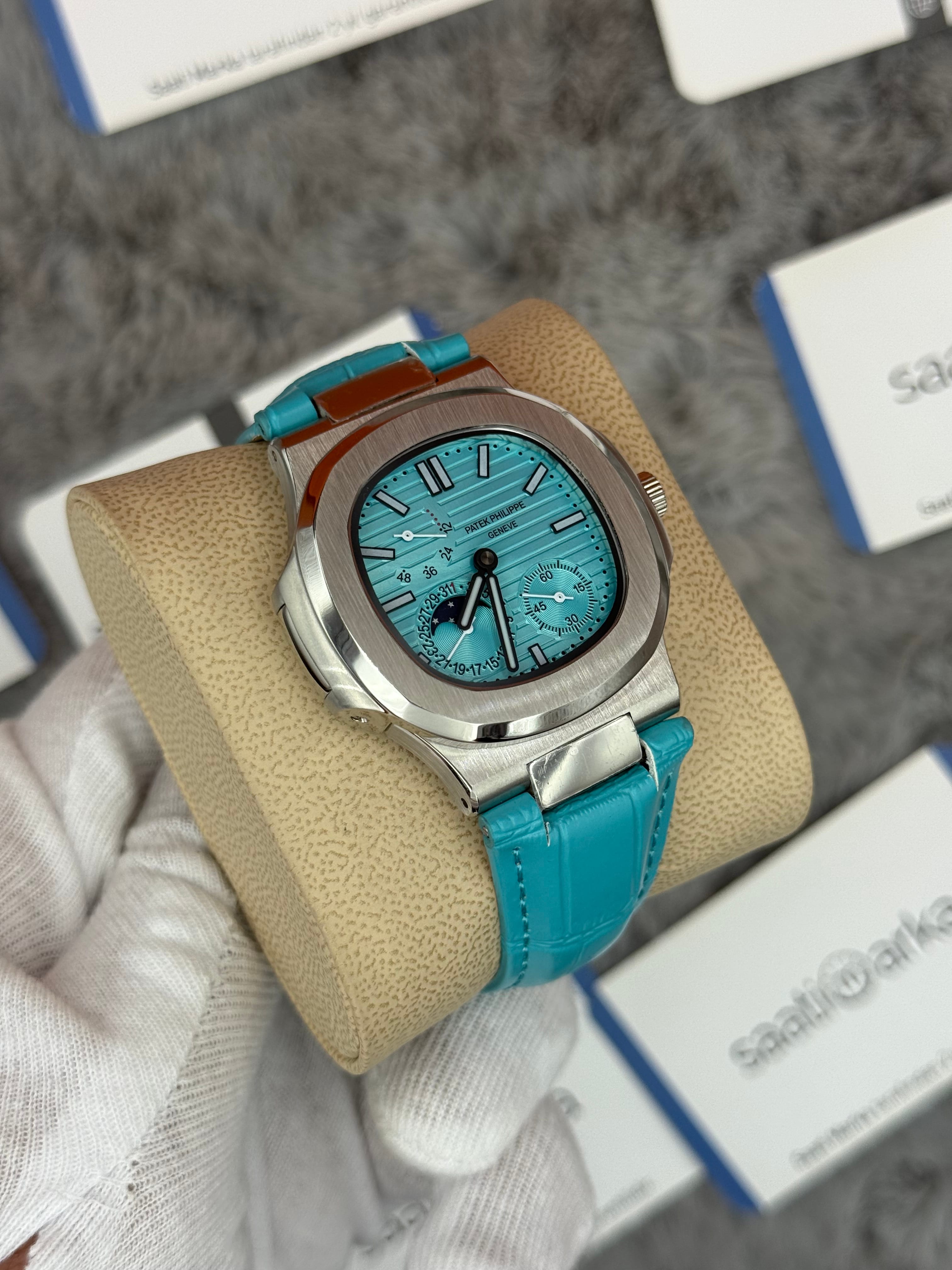 PATEK PHİLİPPE nautilus moontphase 5712 turkuaz kadran turkuaz deri kordon silver kasa 40mm erkek kol saati