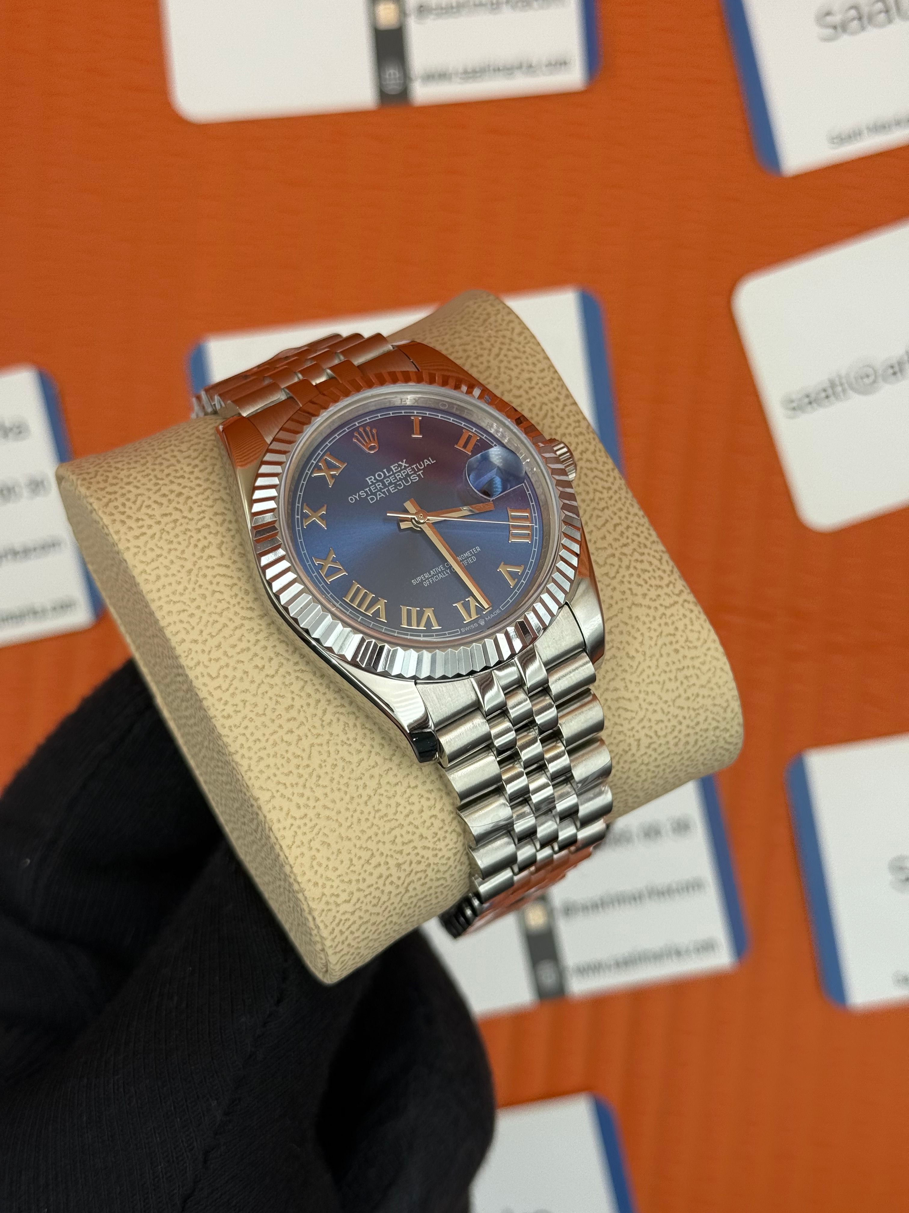 ROLEX Datejust roma rakamlı blue dial silver jubilee kordon