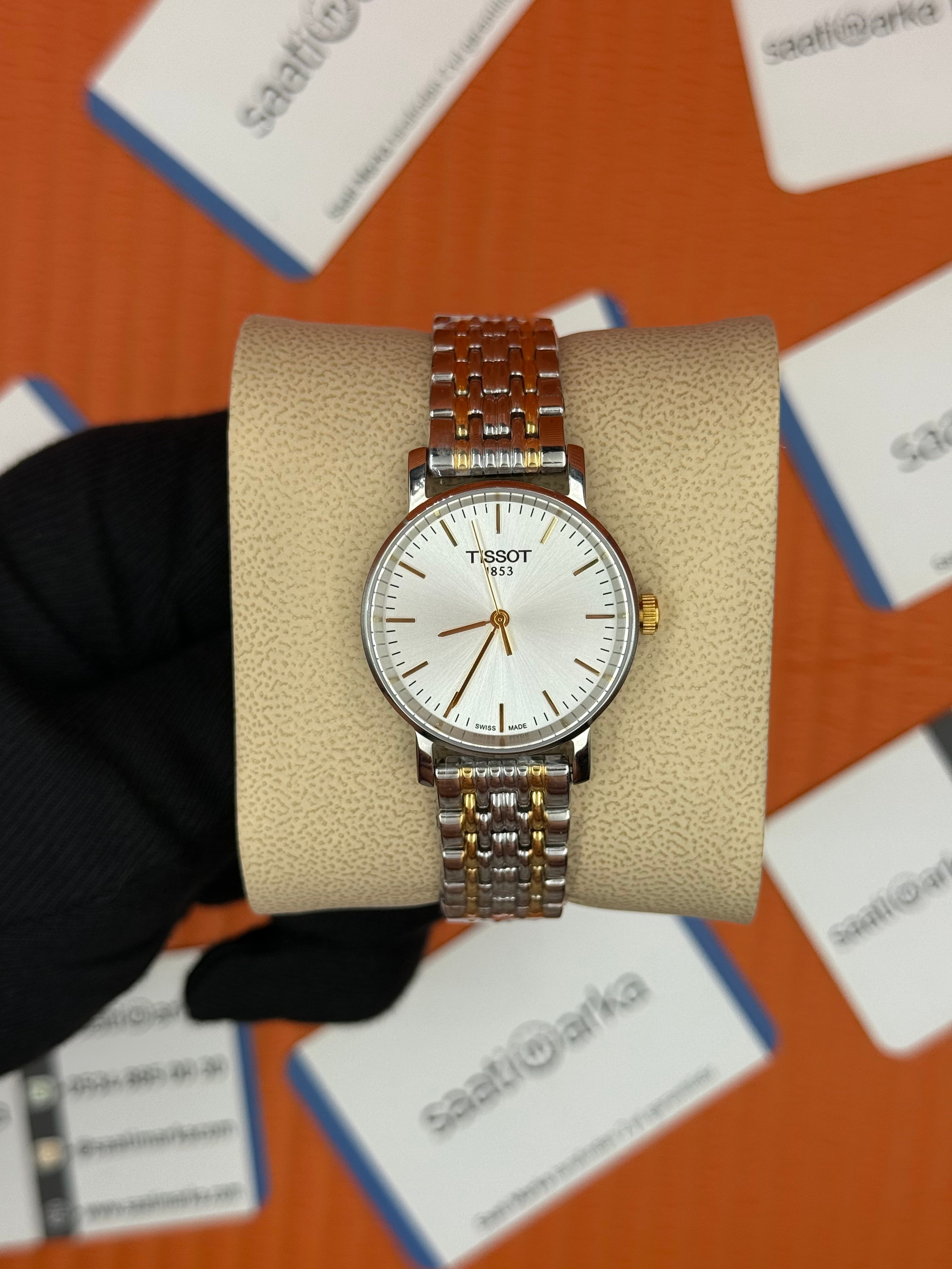 TISSOT everytime beyaz kadran gold silver kasa kordon kadın kol saati