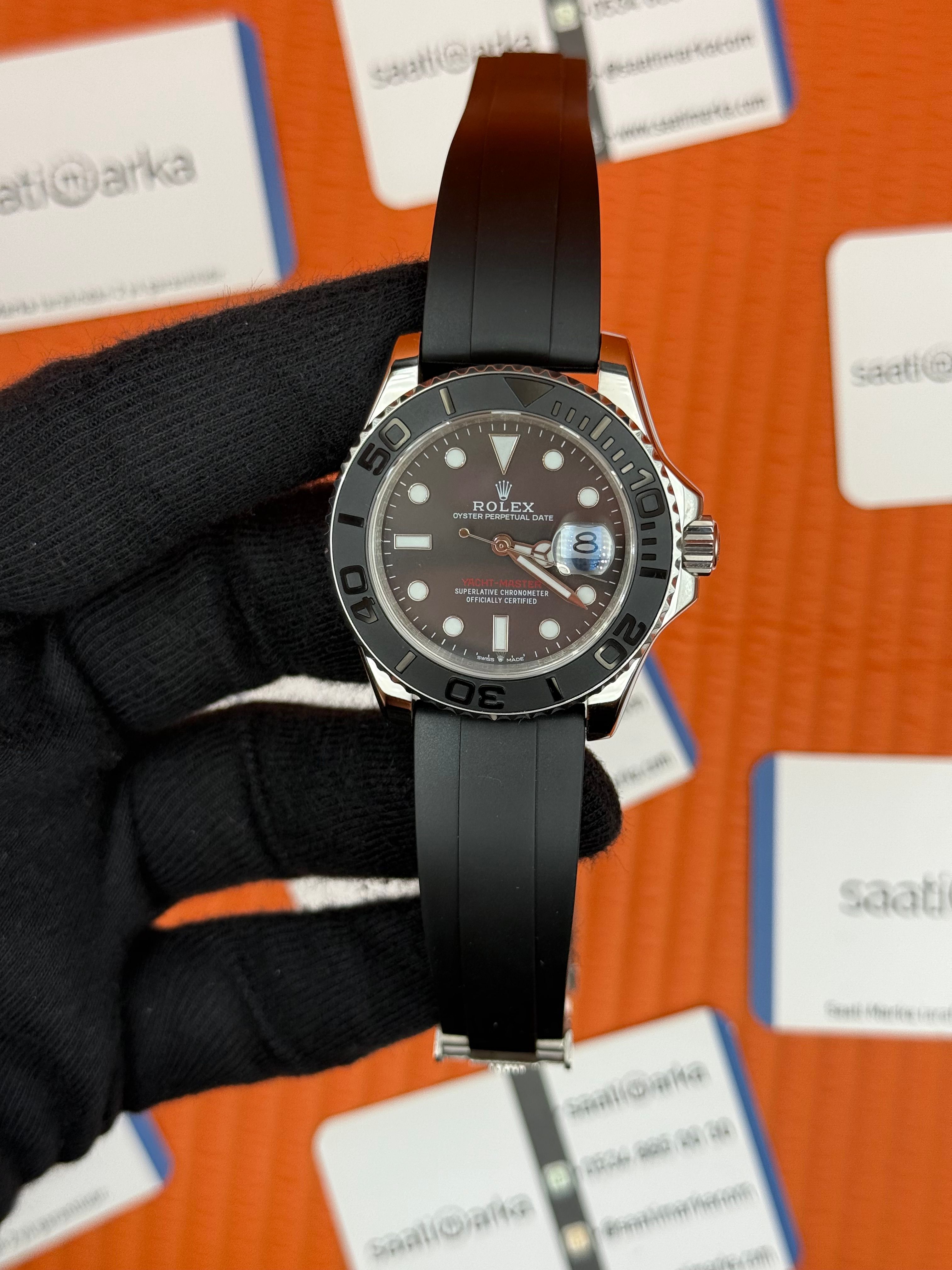 ROLEX Yacht Master black sial siyah kauçuk kordon silver kasa