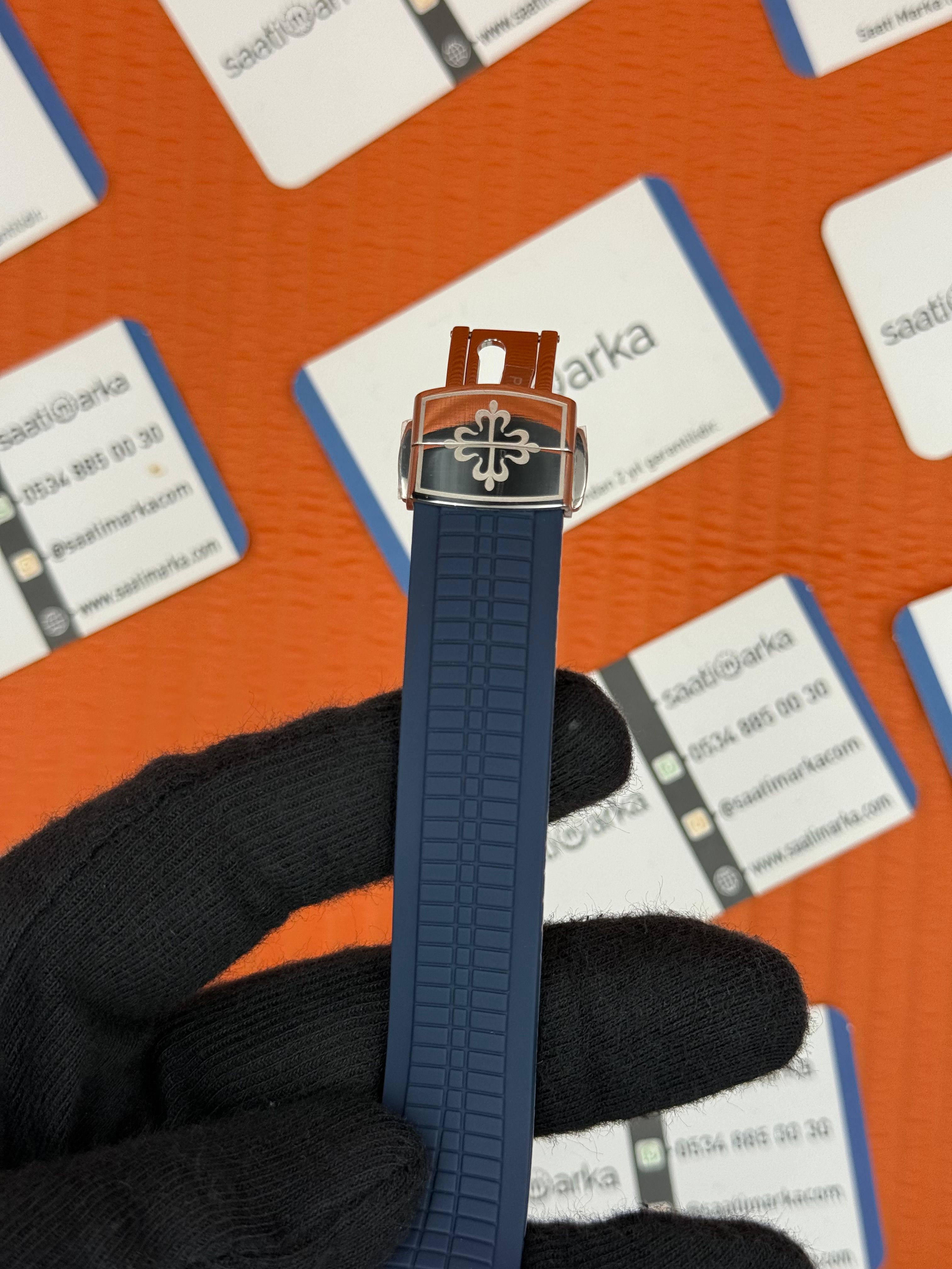 PATEK PIHILIPPE AQUANAUT MAVİ KADRAN SİLVER KASA KUÇUK MAVİ KORDON 