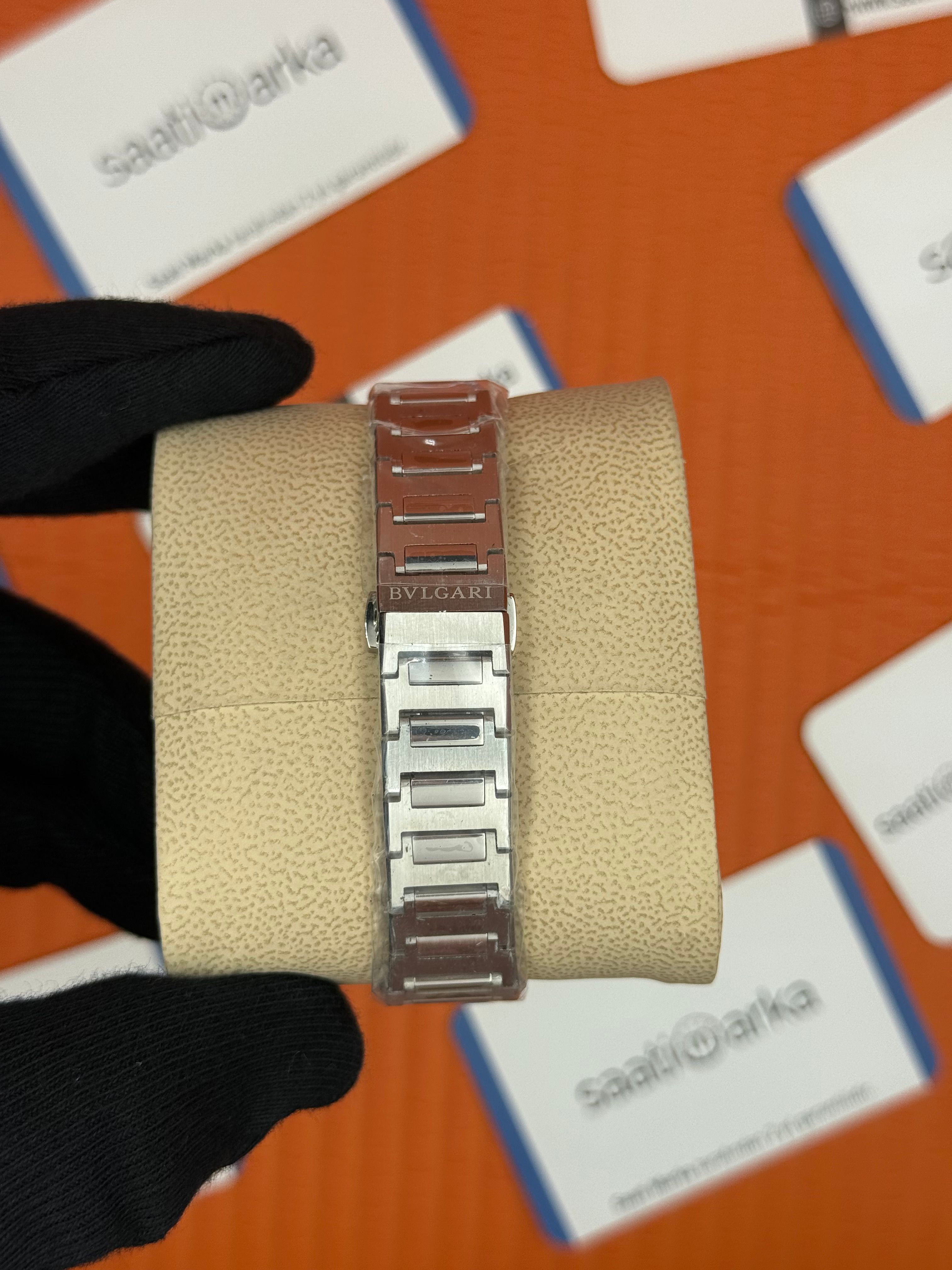 BVLGARI yeşil kadran silver kasa kordon kadın kol saati