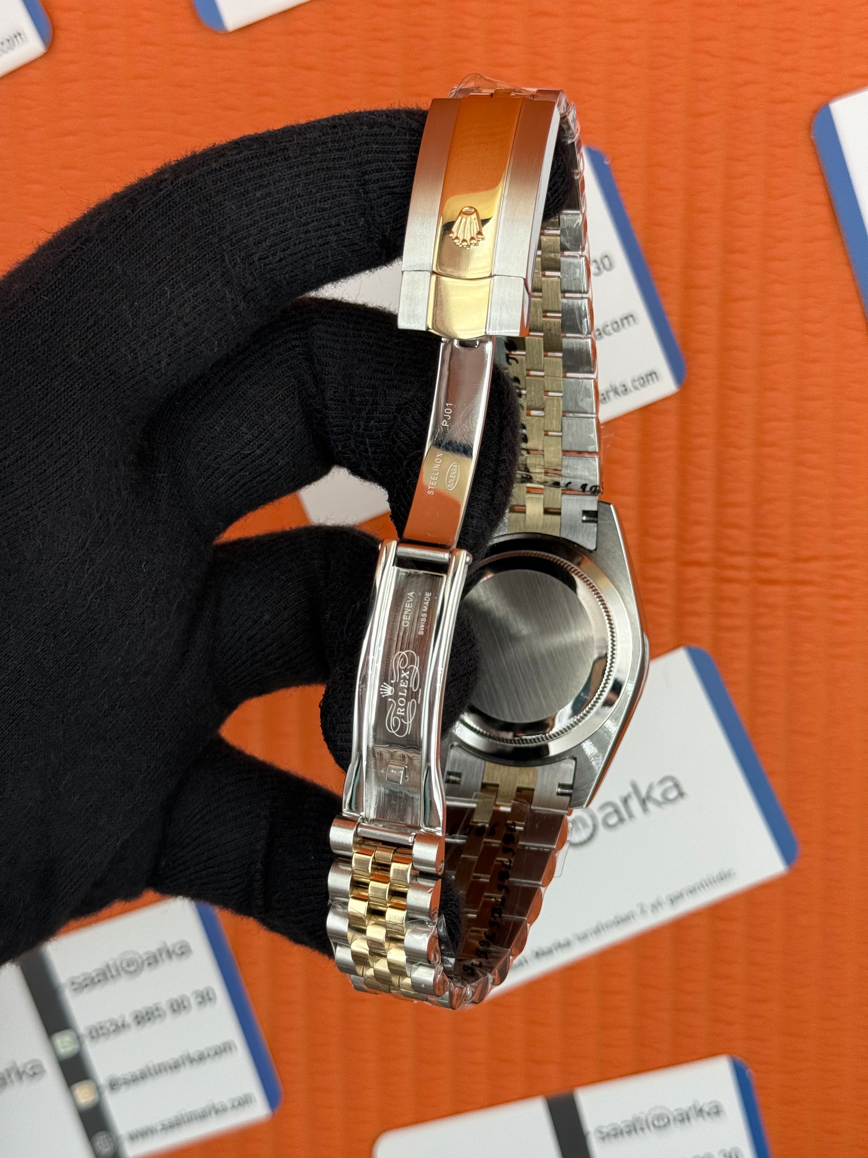 ROLEX Datejust black dial gold-silver jubilee kordon