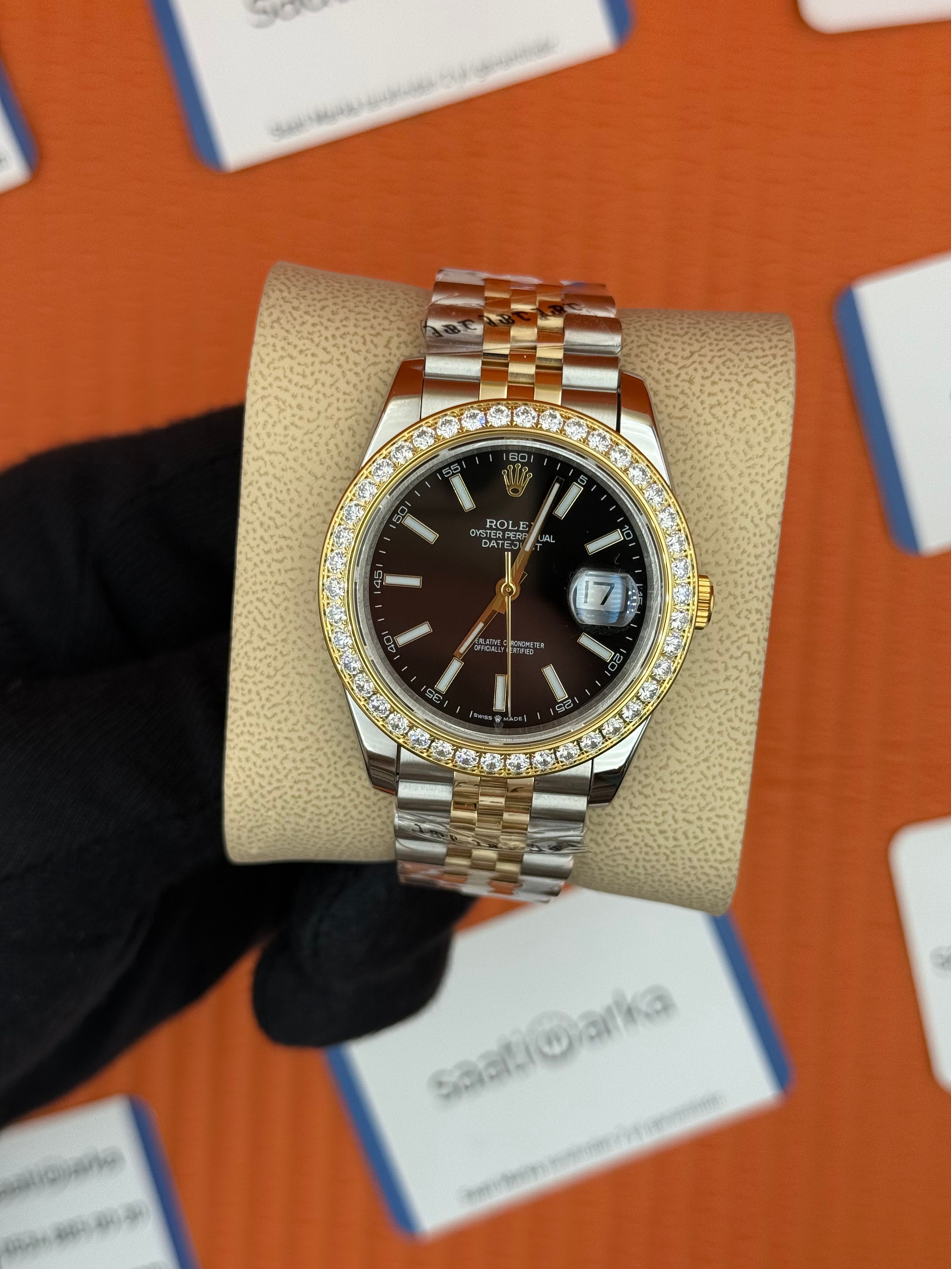 ROLEX Datejust taşlı bezel black dial gold-silver jubilee kordon