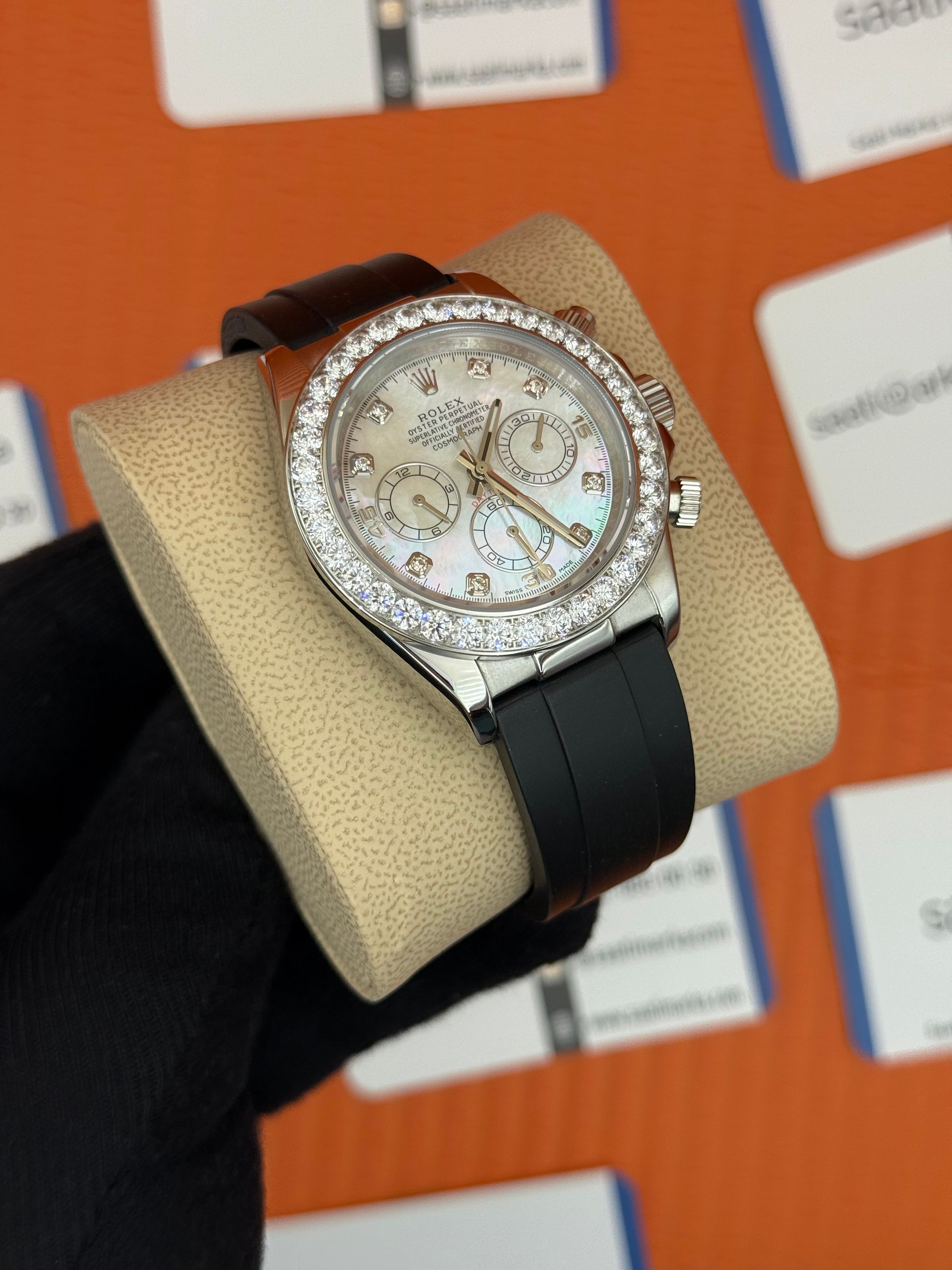 ROLEX Daytona taşlı bezel baget taşlı sedefli kadran kauçuk kordon