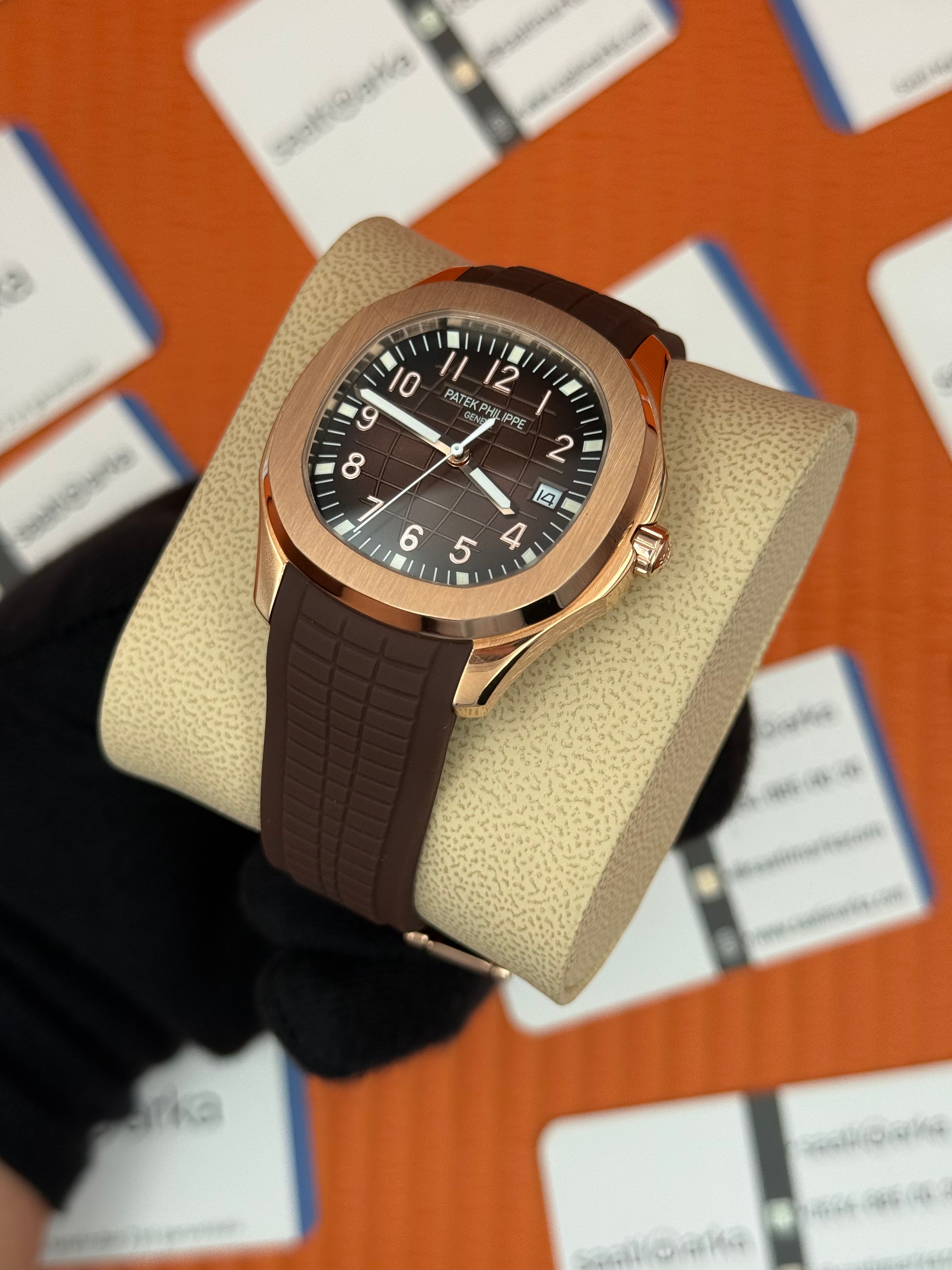 PATEK PHILIPPE AQUANAUT KAHVERENGİ KAUÇUK KORDON KAHVERENGİ KADRAN ROSE KASA