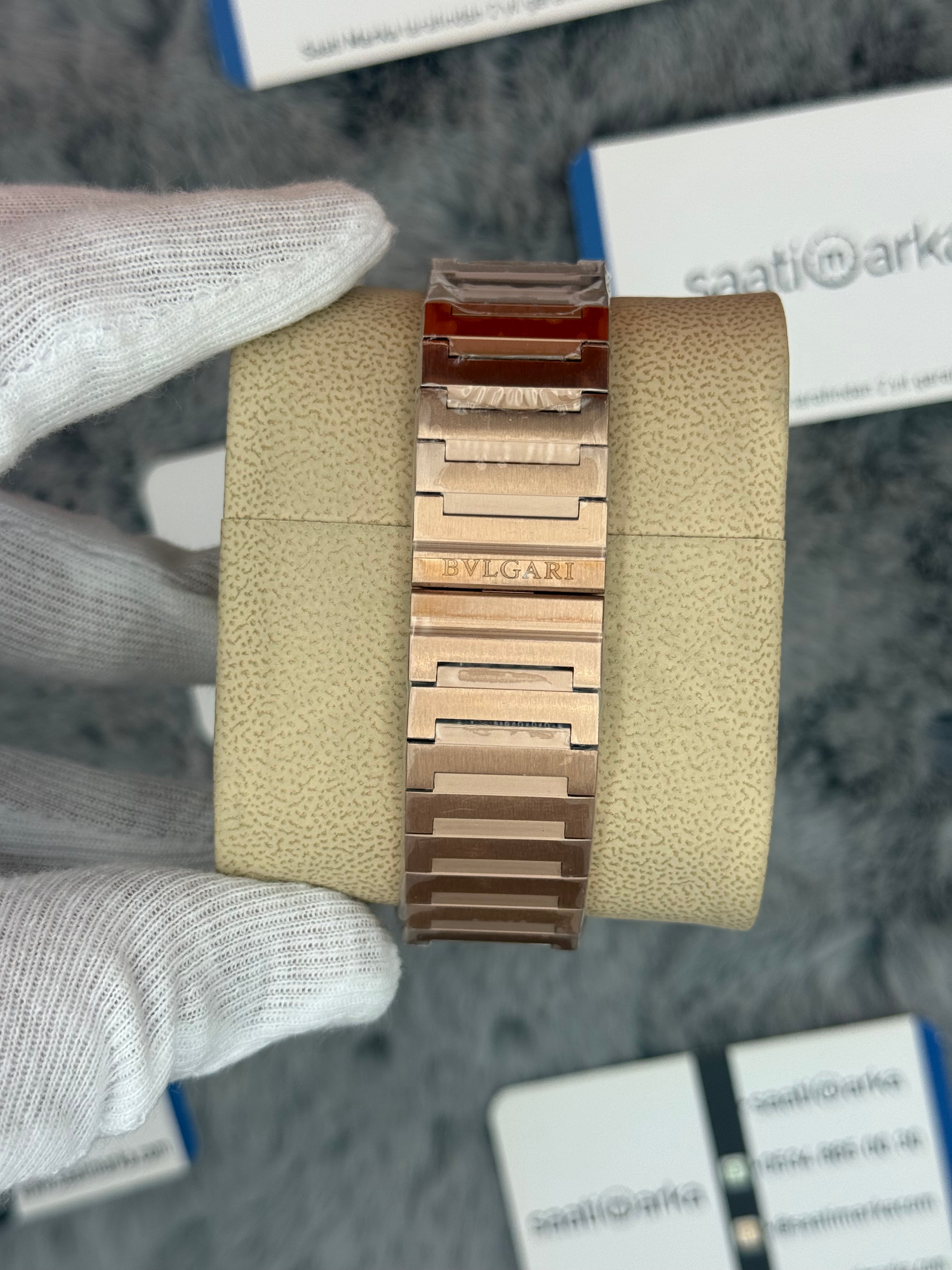 BVLGARİ octo 40mm pusula kadran rose kasa kordon erkek kol saati