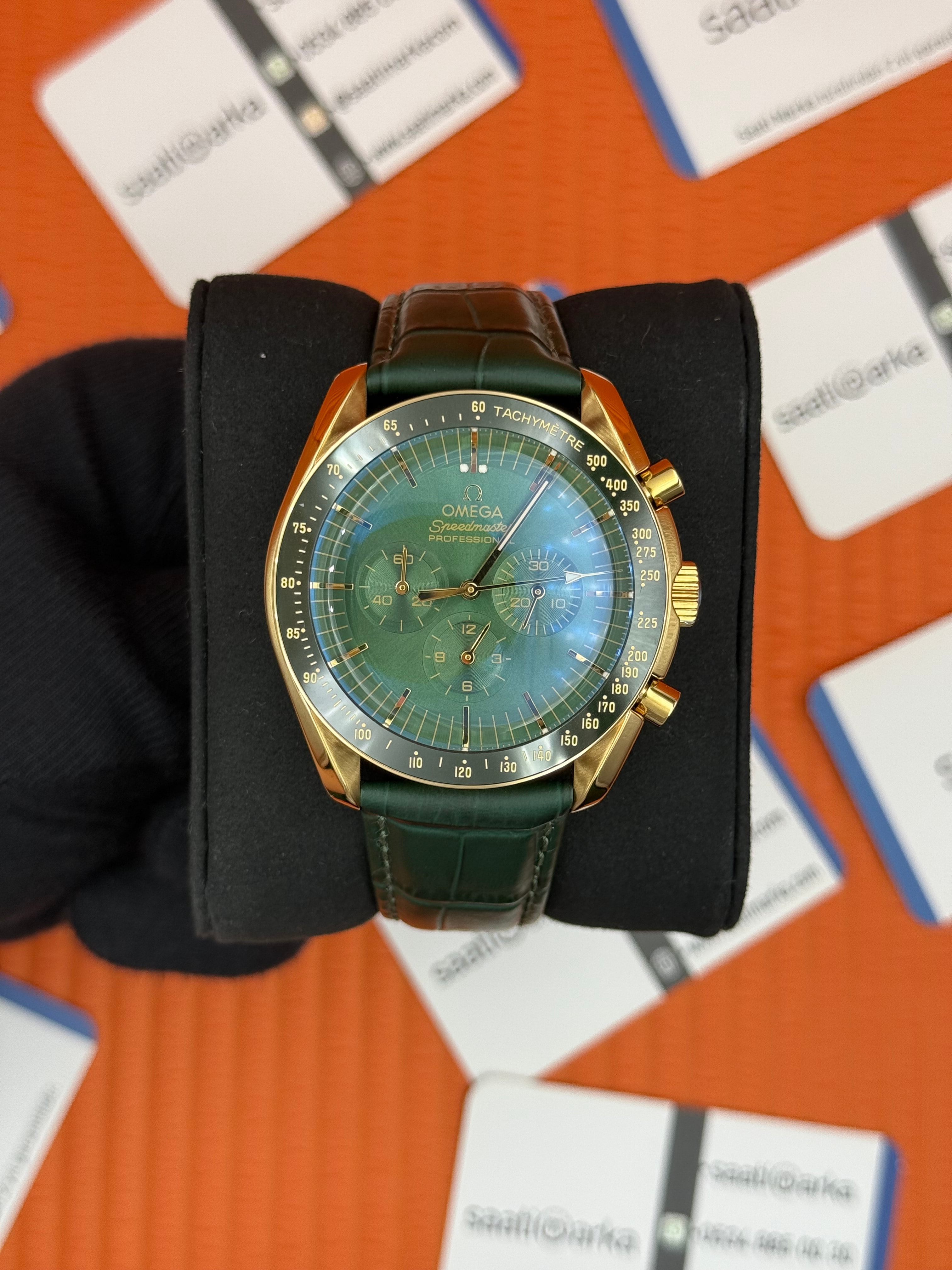 OMEGA SPEEDMASTER PROFESSIONAL YEŞİL KORDON YEŞİL KADRAN GOLD KASA