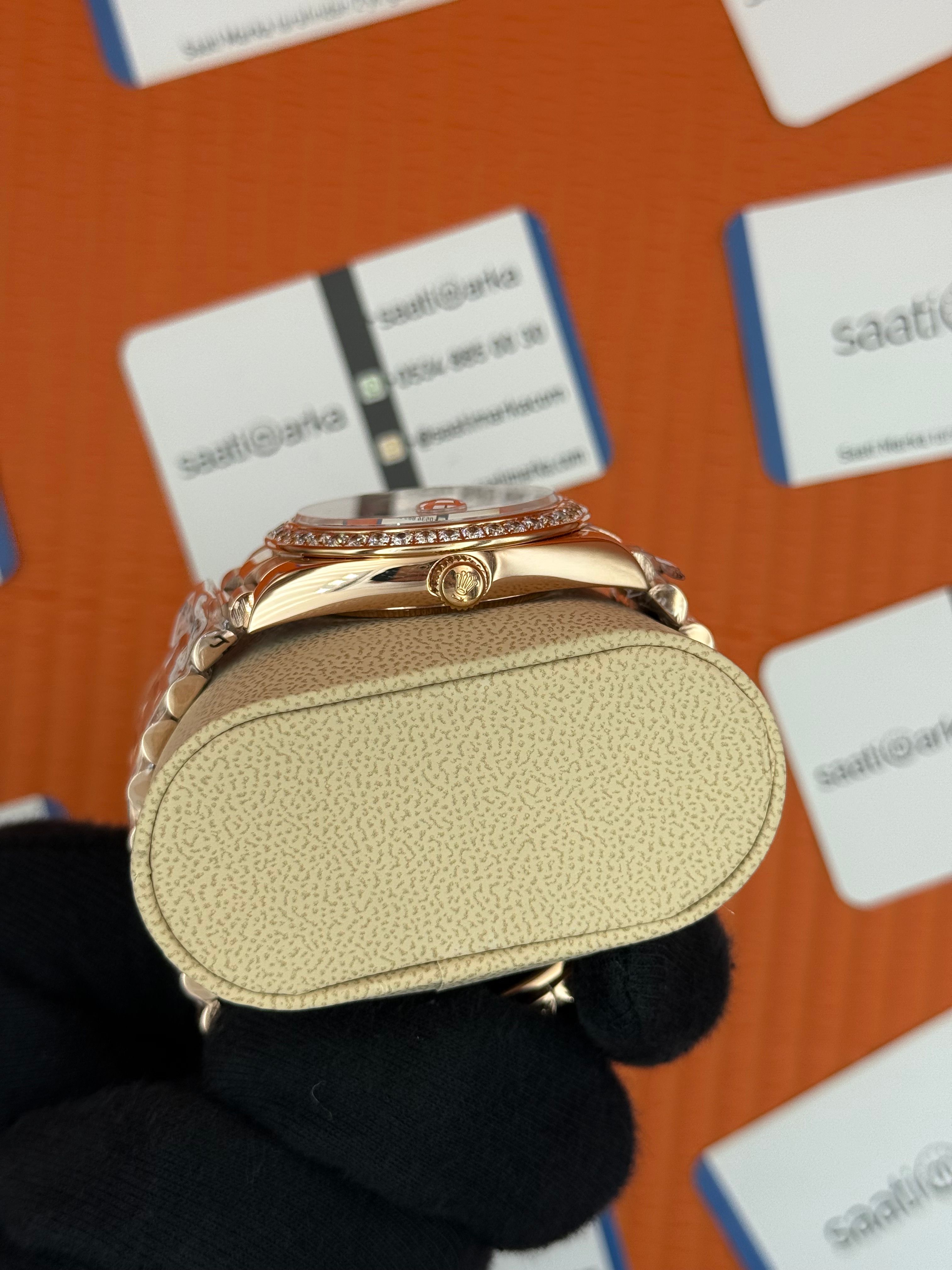 ROLEX Dey Date baget taşlı chocolate kadran rose kasa-kordon oyster