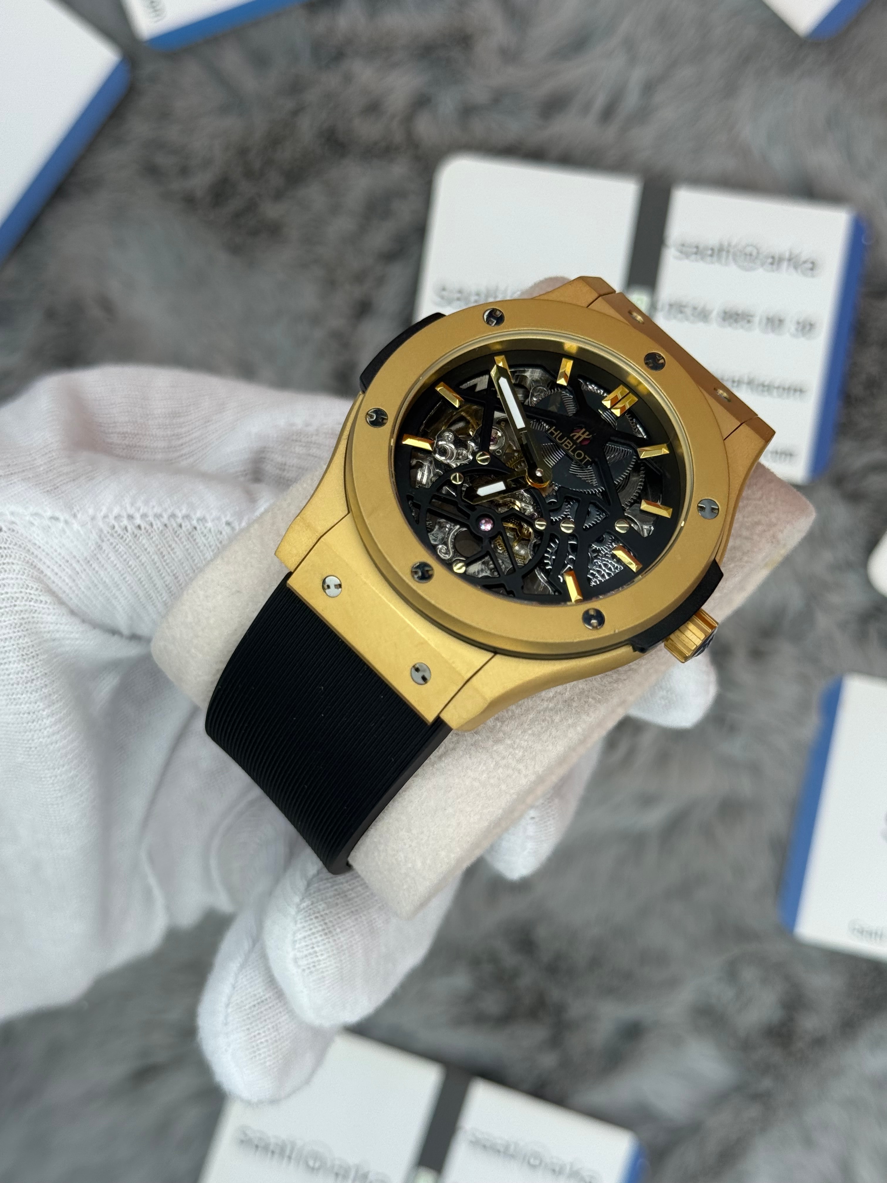HUBLOT big bang tourbillon 41mm gold kasa siyah kauçuk kordon erkek kol saati