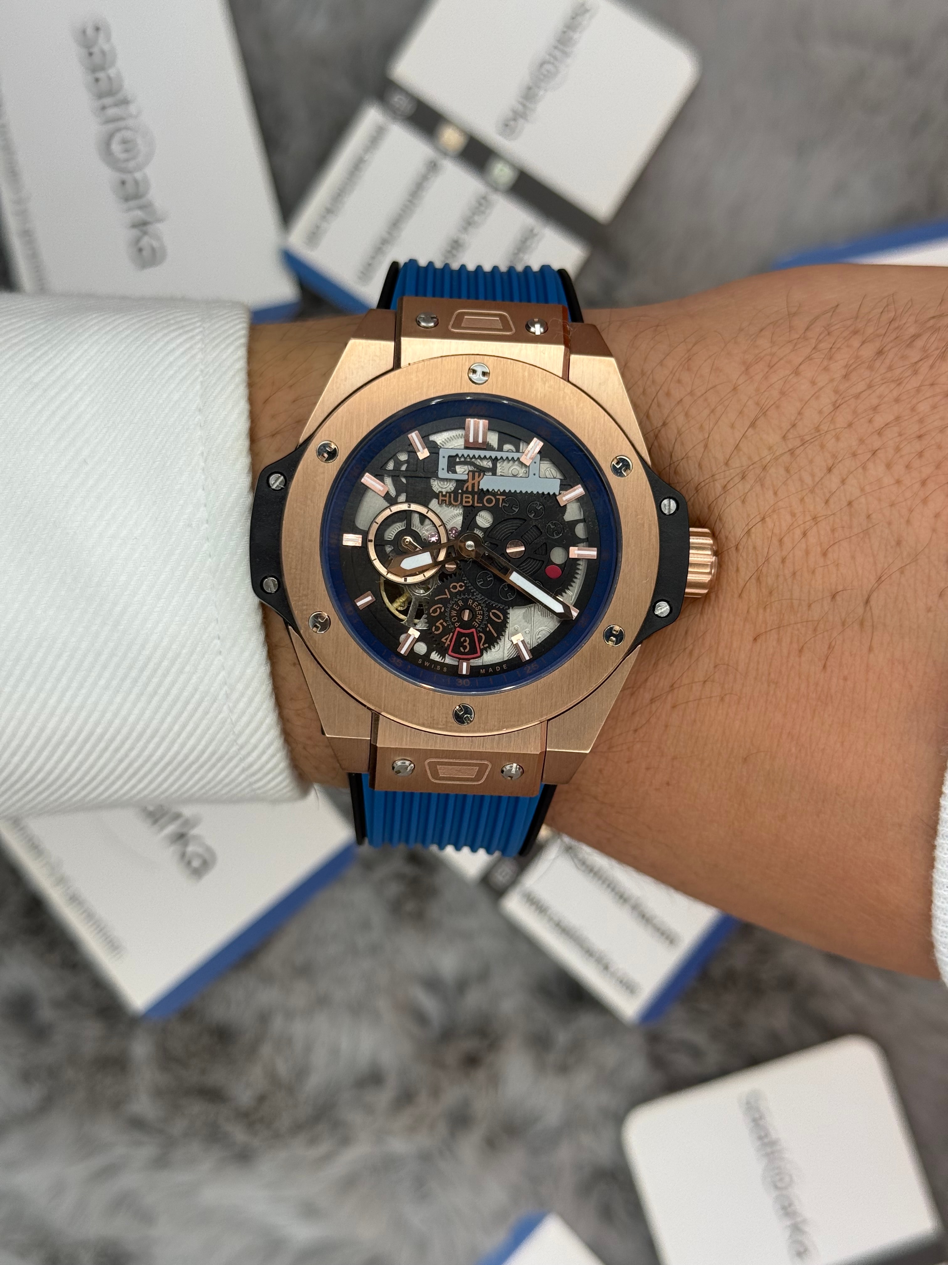 HUBLOT big bang tourbillon 42mm rose kasa mavi kauçuk kordon erkek kol saati