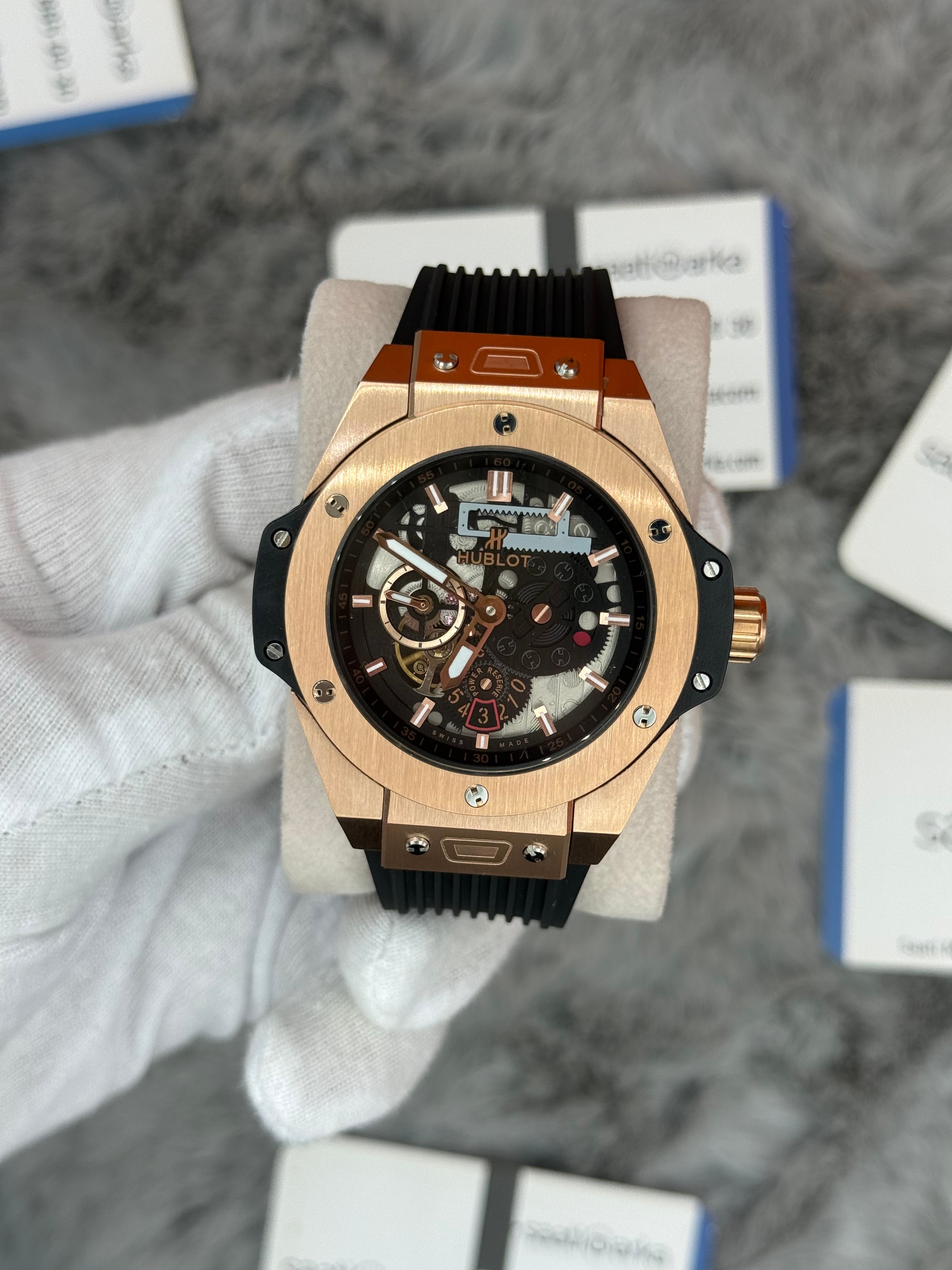 HUBLOT big bang tourbillon 42mm rose kasa siyah kauçuk kordon erkek kol saati