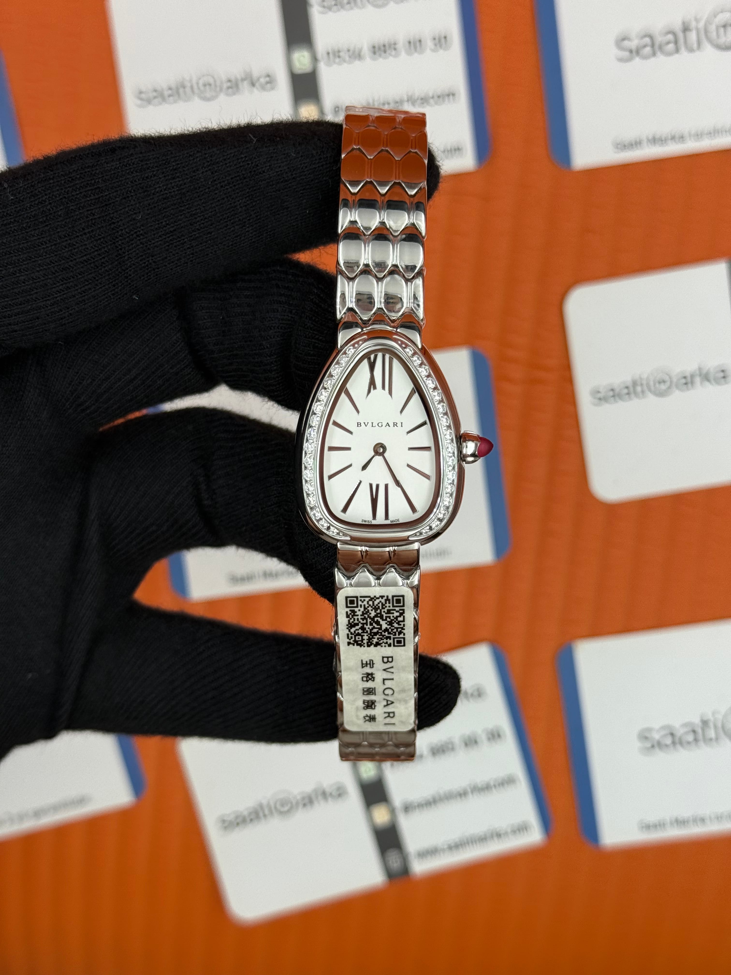 BVLGARİ serpenti seduttori taşlı bezel beyaz kadran silver kasa kordon kadın kol saati