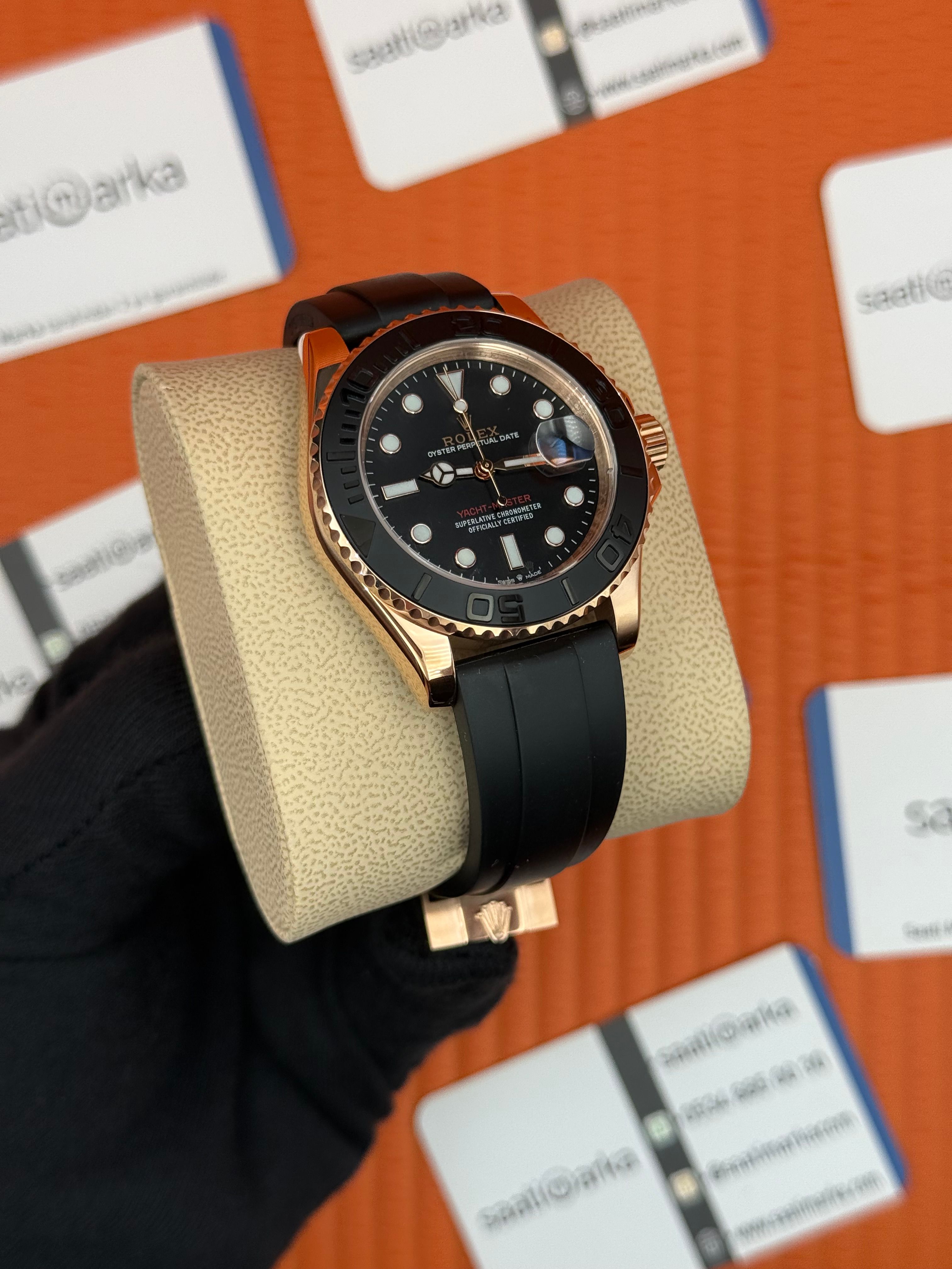 ROLEX Yacht Master black dial siyah kauçuk kordon