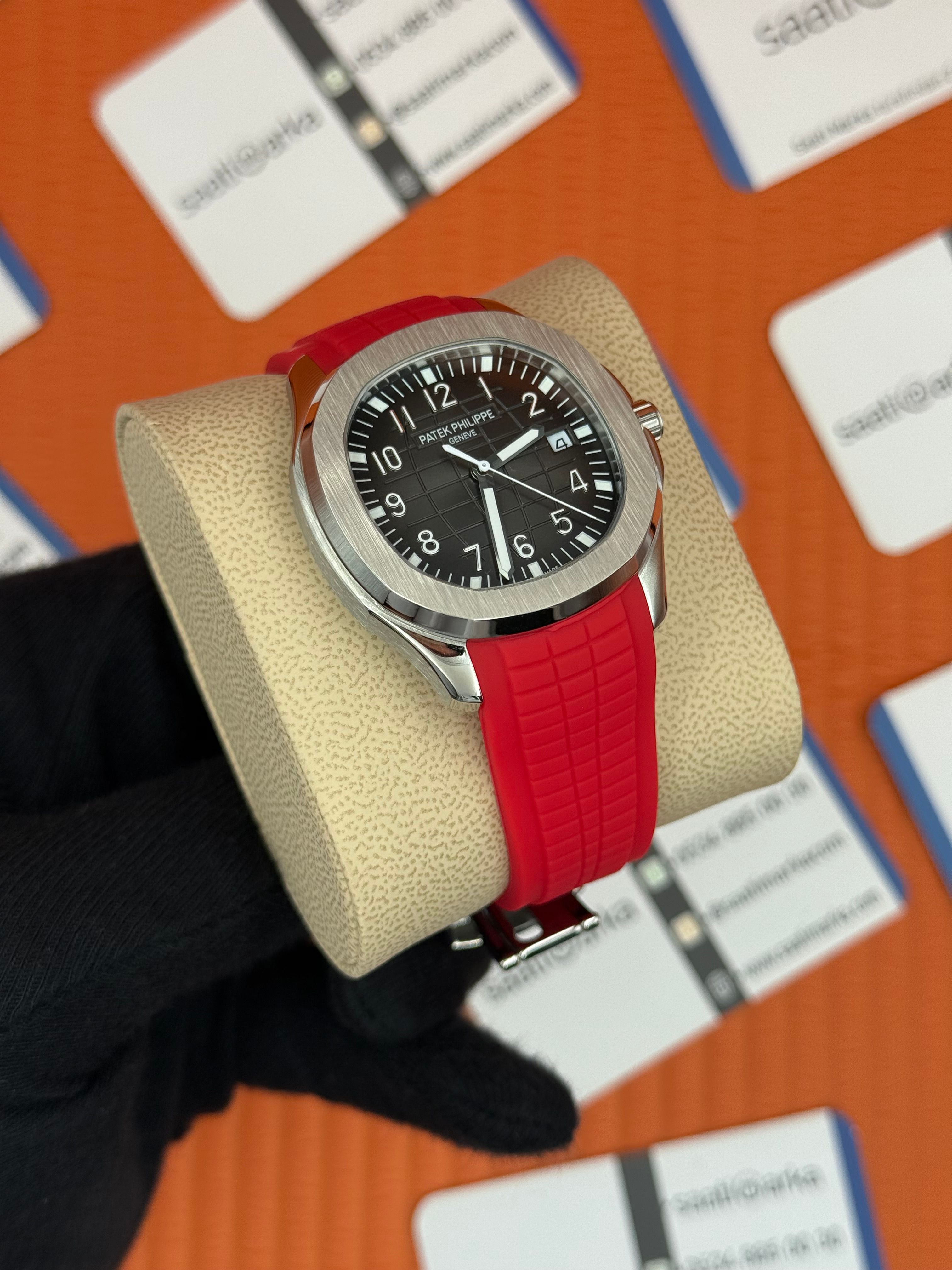 PATEK PHILIPPE AQUANAUT SİYAH KADRAN KIRMIZI KAUÇUK KORDON SİLVER KASA 