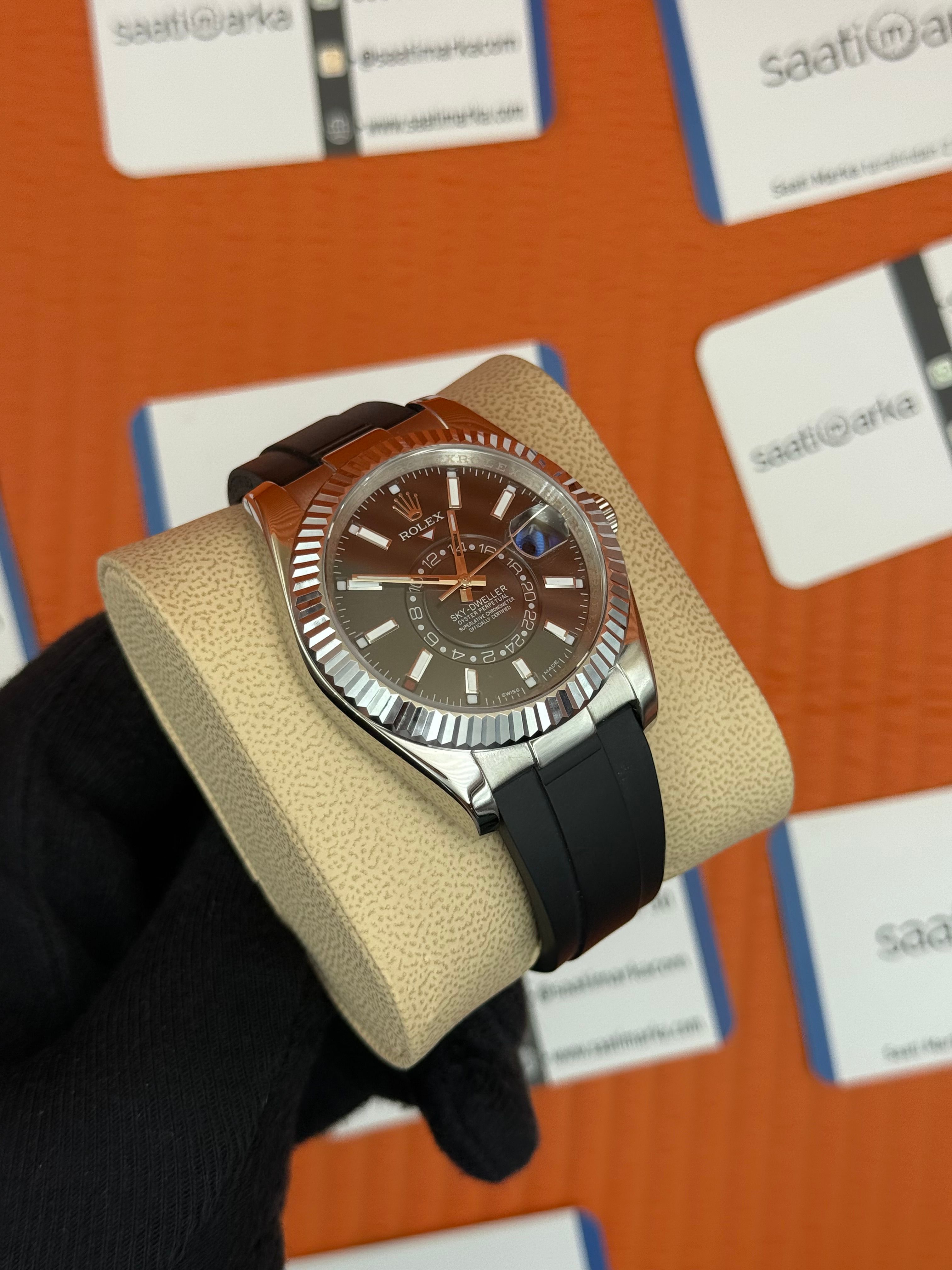 ROLEX Sky Dweller black dial silver kasa siyah kauçuk kordon