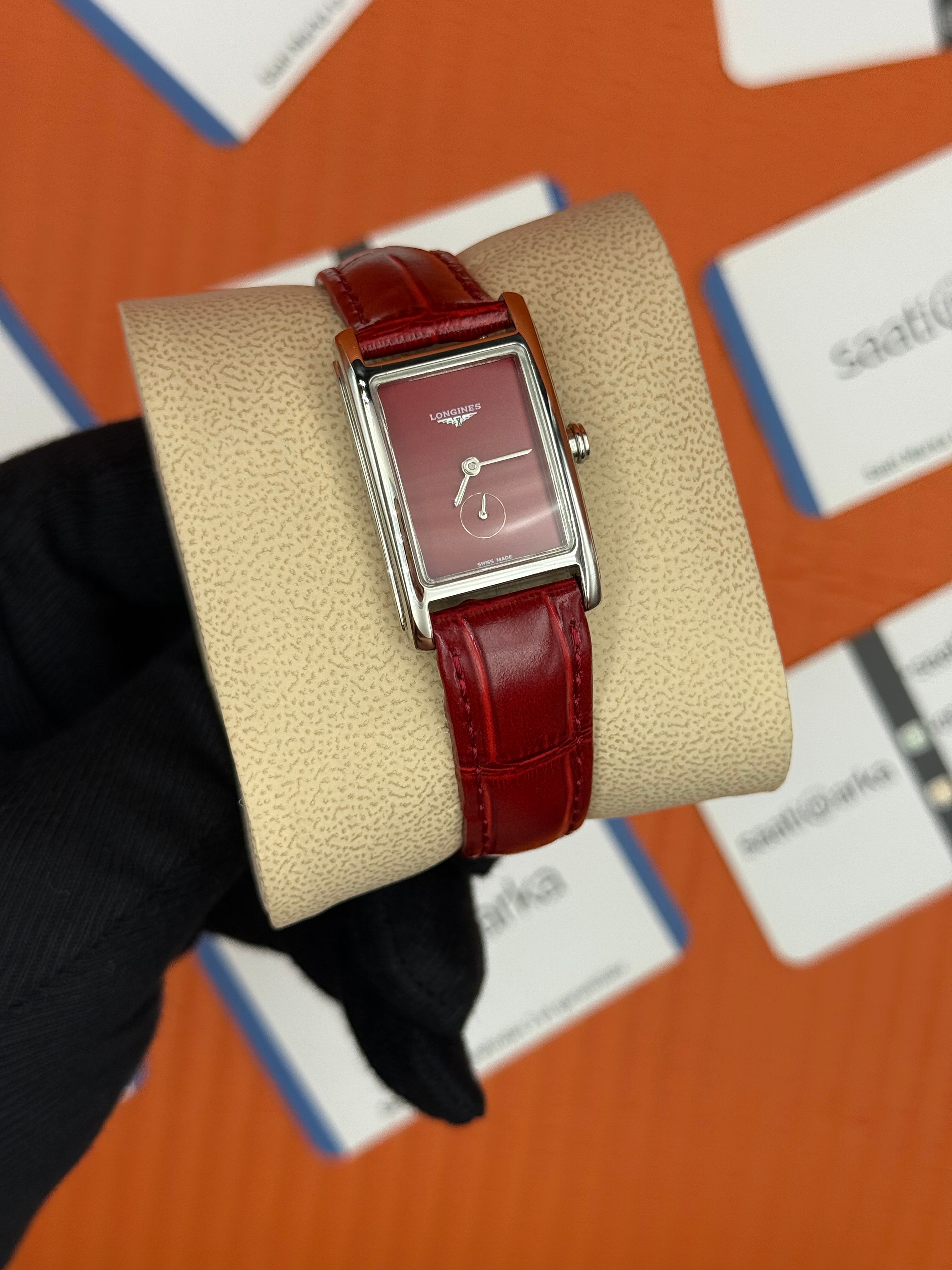 LONGINES DOLCEVİTA L5.512.4.91.2 kırmızı deri kordon kırmızı kadran silver kasa