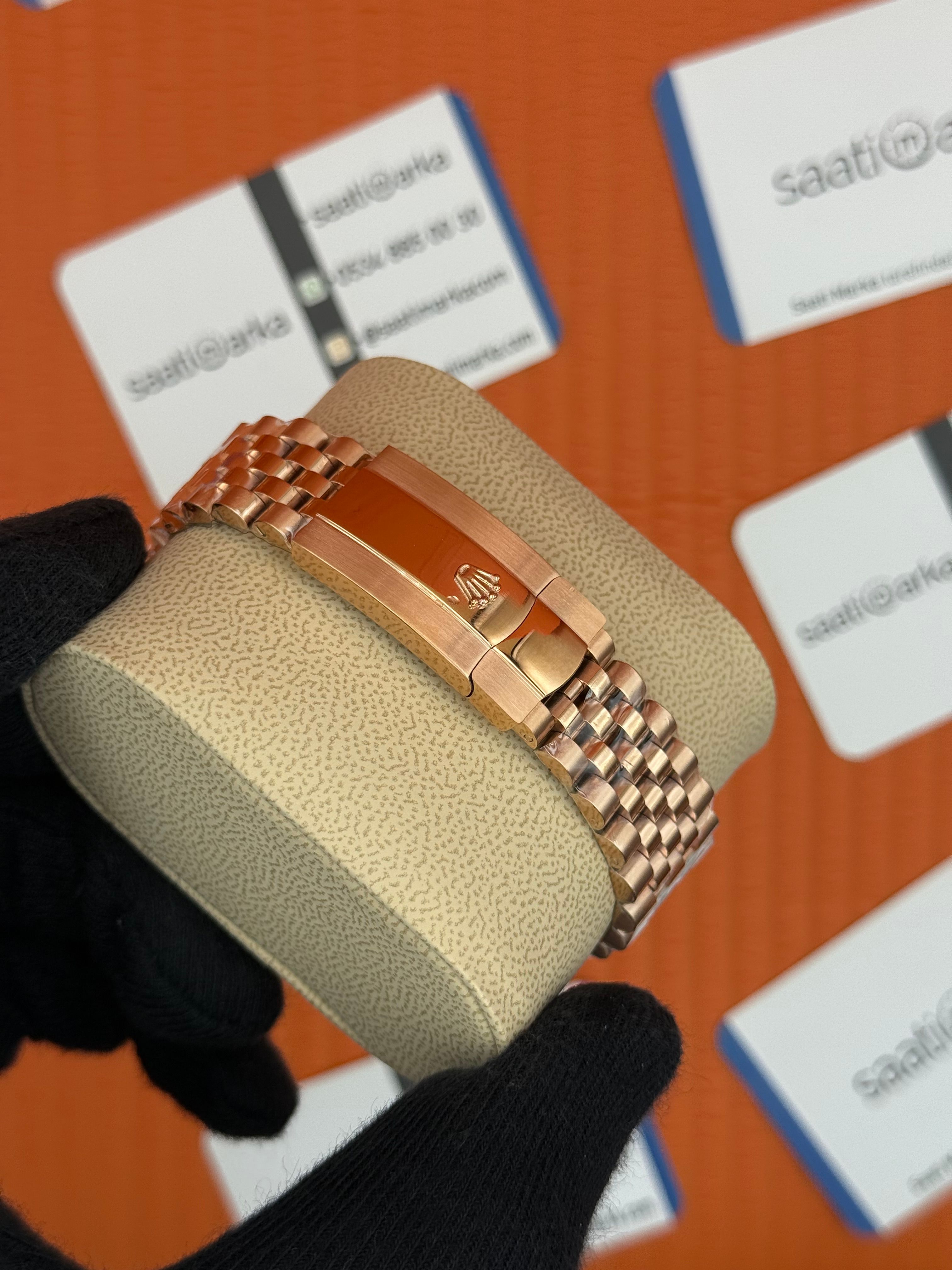 ROLEX Day Date roma rakamlı rose kadran rose kasa-kordon jubilee