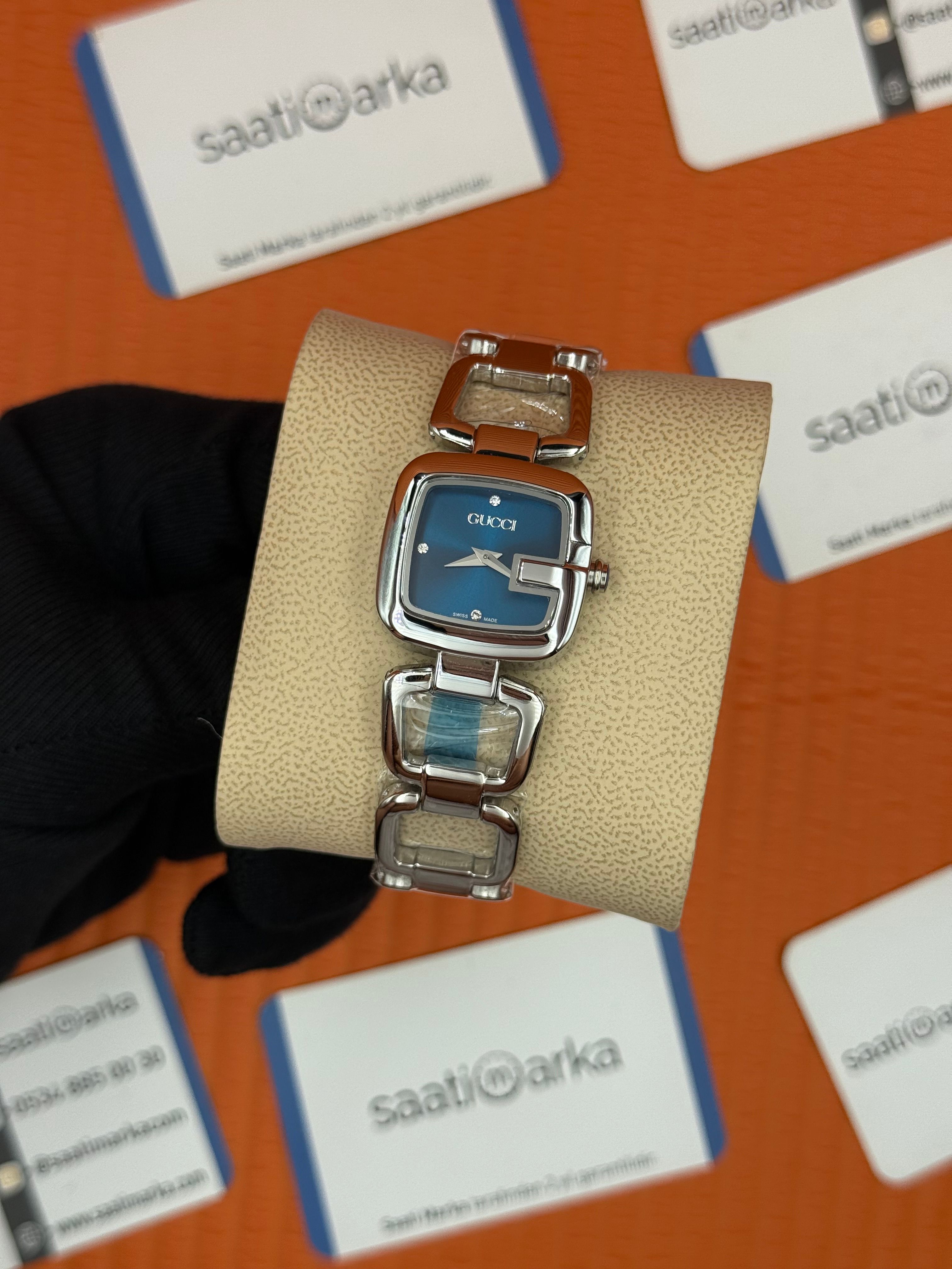 GUCCI YA125508 mavi kadran silver kasa kordon kadın kol saati
