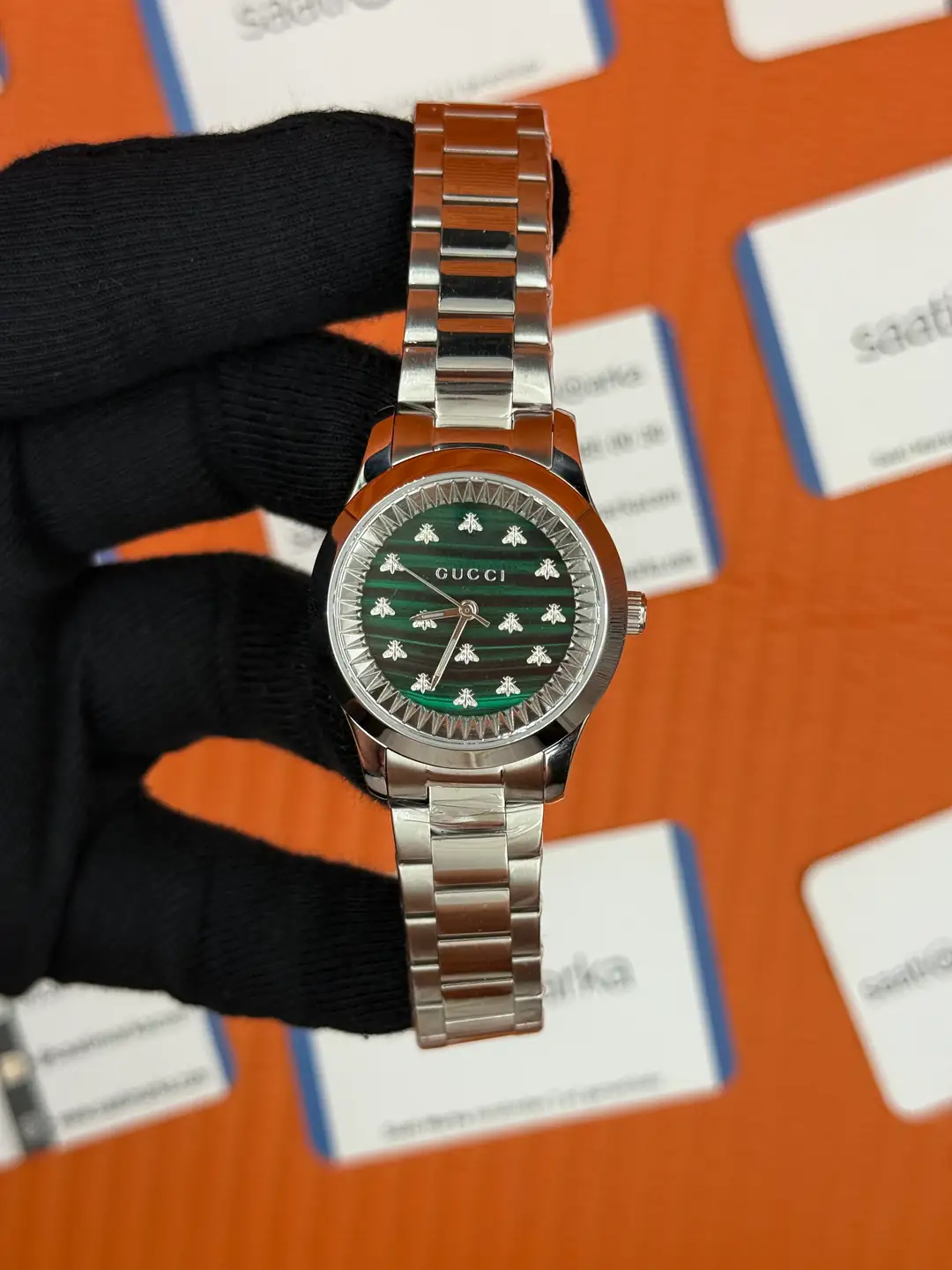 GUCCI YA1267176 yeşil siyah kadran silver kasa kordon kadın kol saati