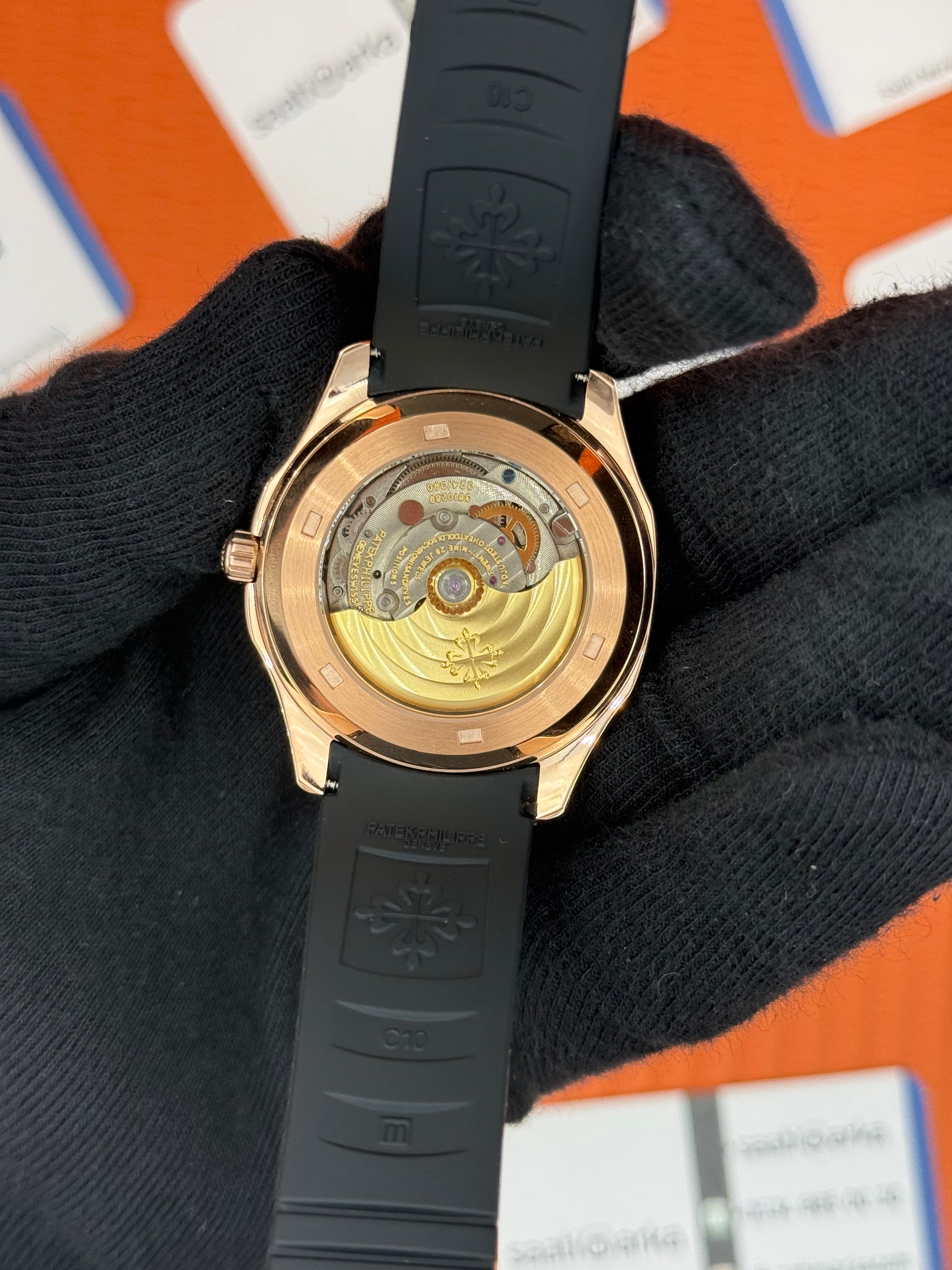 PATEK PHILIPPE AQUANAUT BEYAZ KADRAN SİYAH KUÇUK KORDON ROSE KASA 