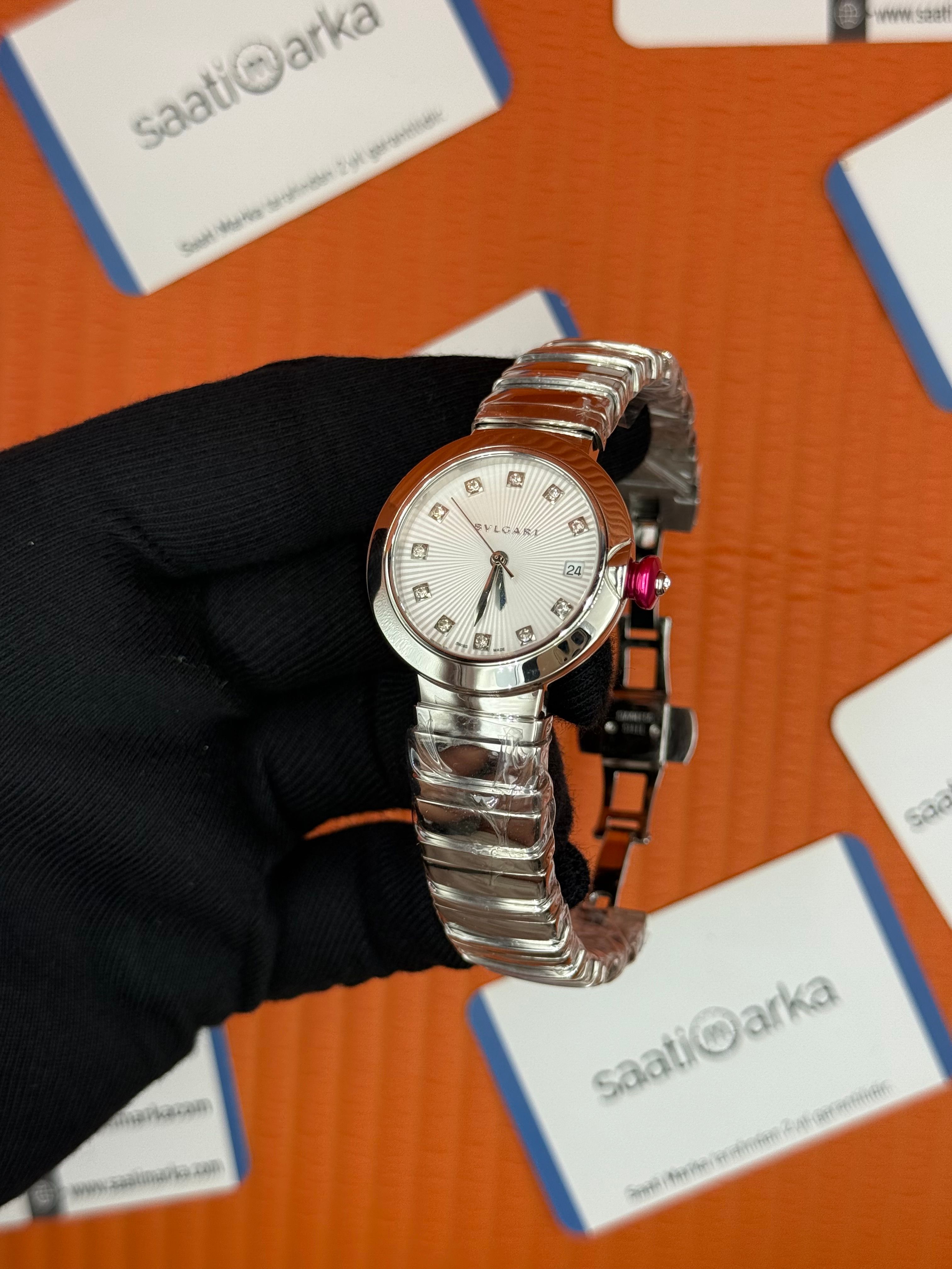 BVLGARI beyaz kadran silver kasa kordon kadın kol saati